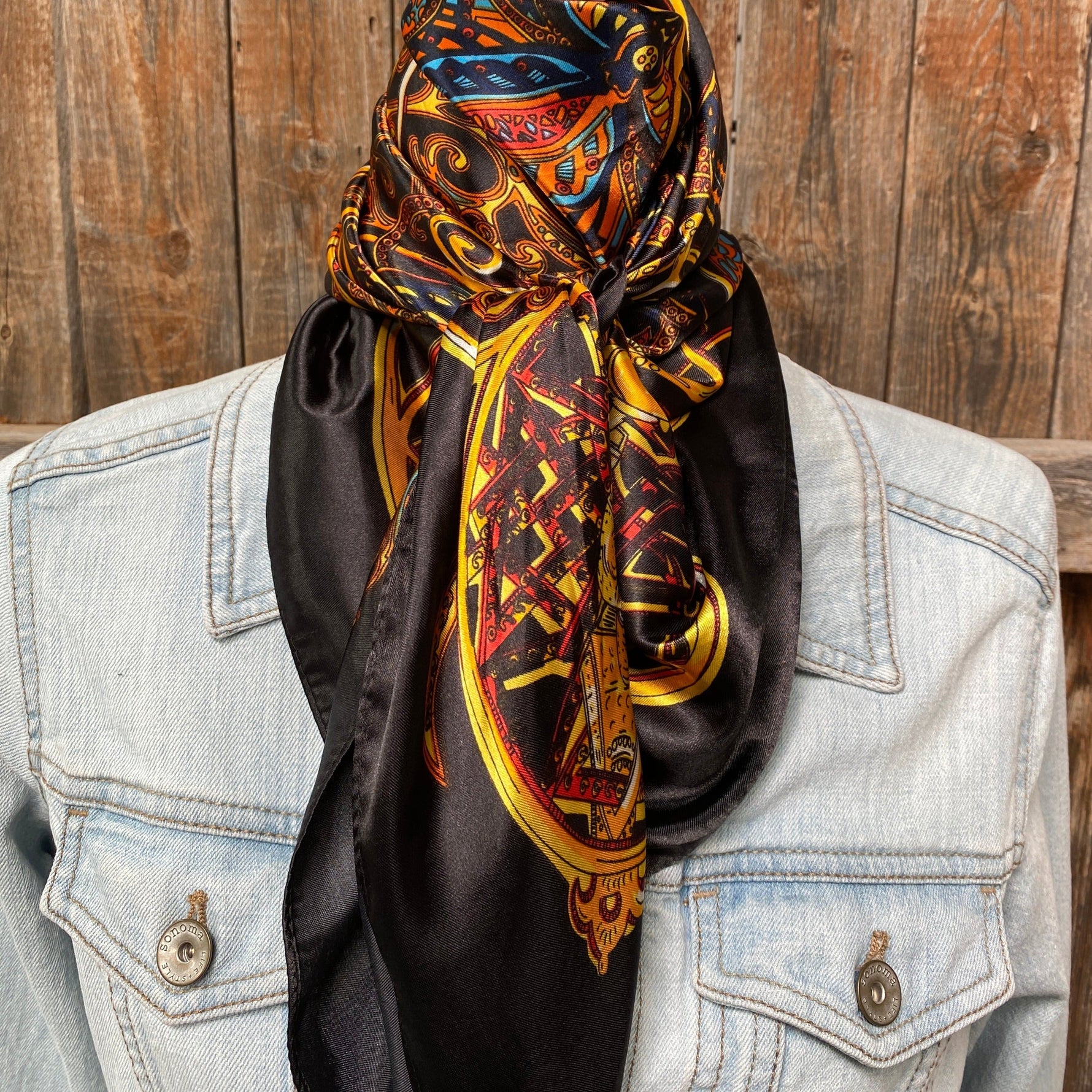 35X35" Black & Gold Wild Rag/Scarf WR3303 - RODEO DRIVE