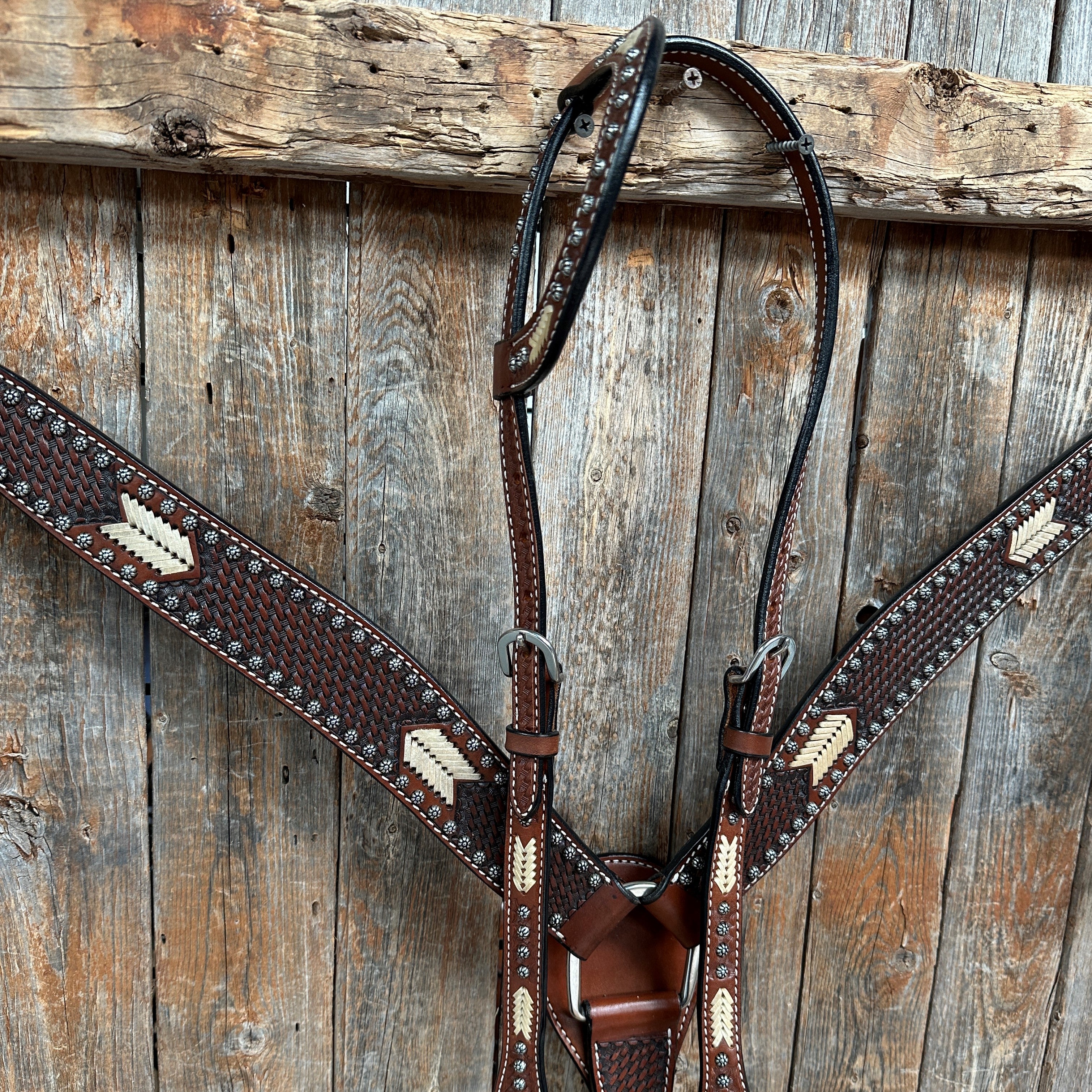 Rawhide One Ear/ Breastcollar Tack Set