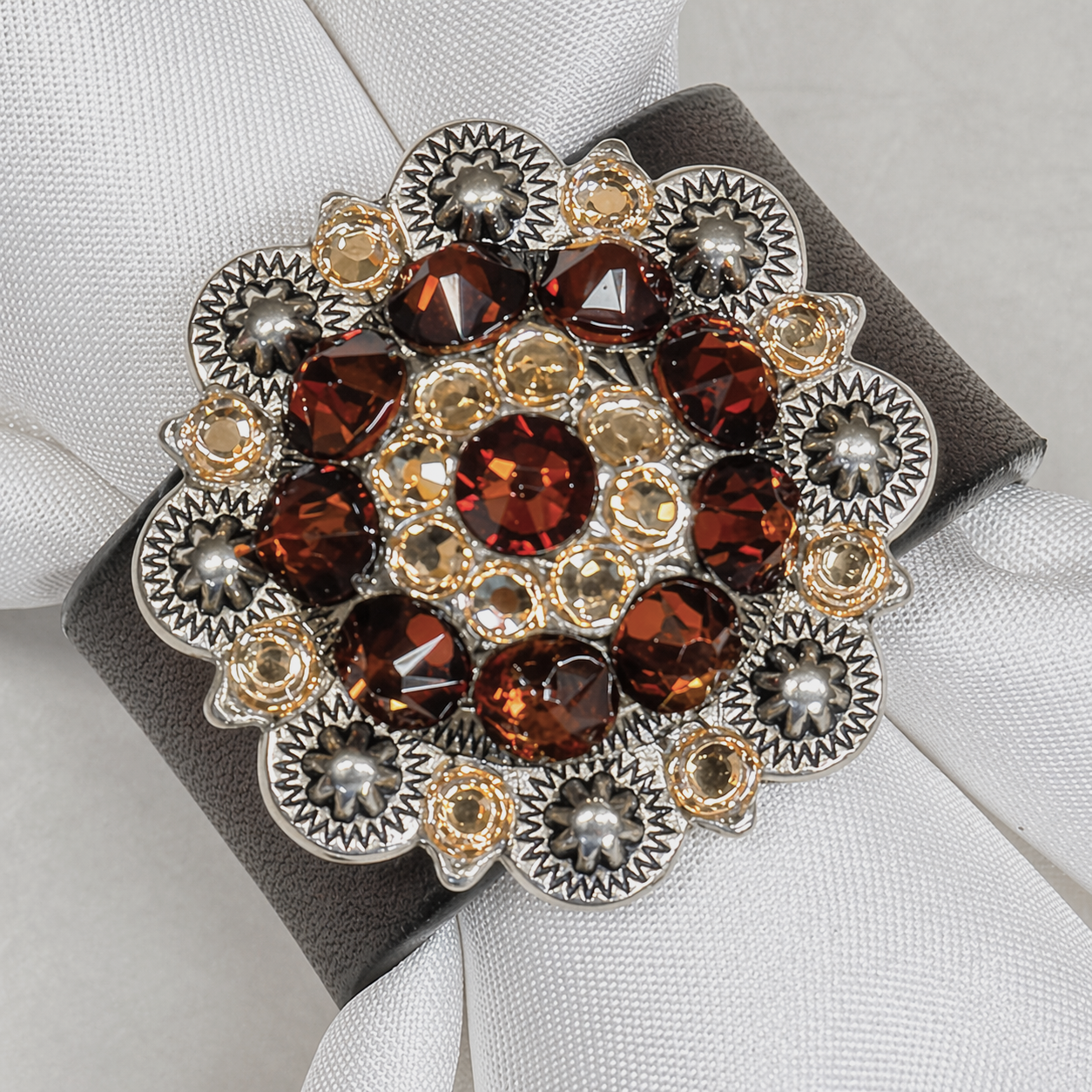 Antique Silver Topaz/Champagne Crystal Concho Napkin Ring #CNR101