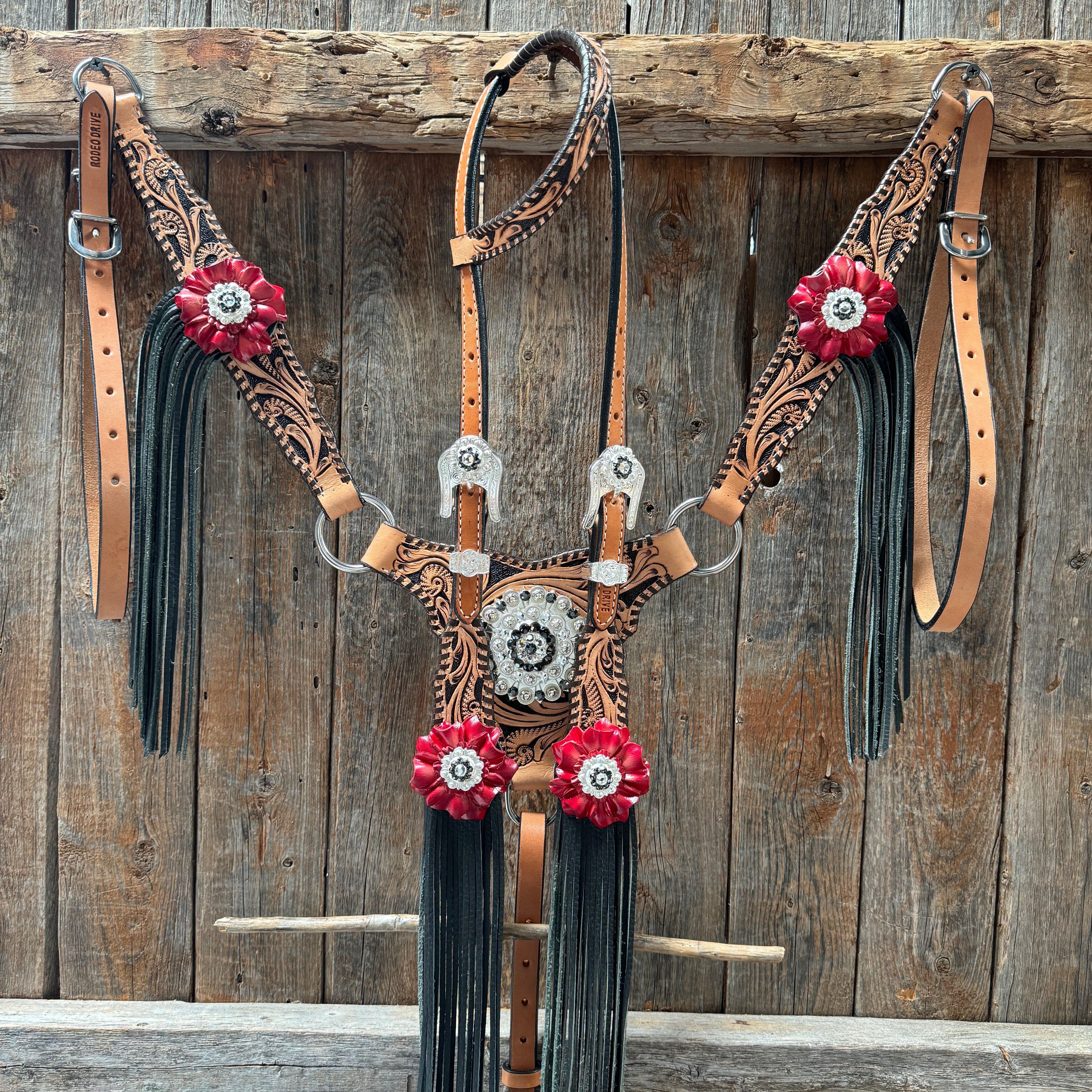 Floral Whipstitch Black and Red Browband / One Ear - Triangle / Gladiator Breastcollar Tack Set #BBBC642