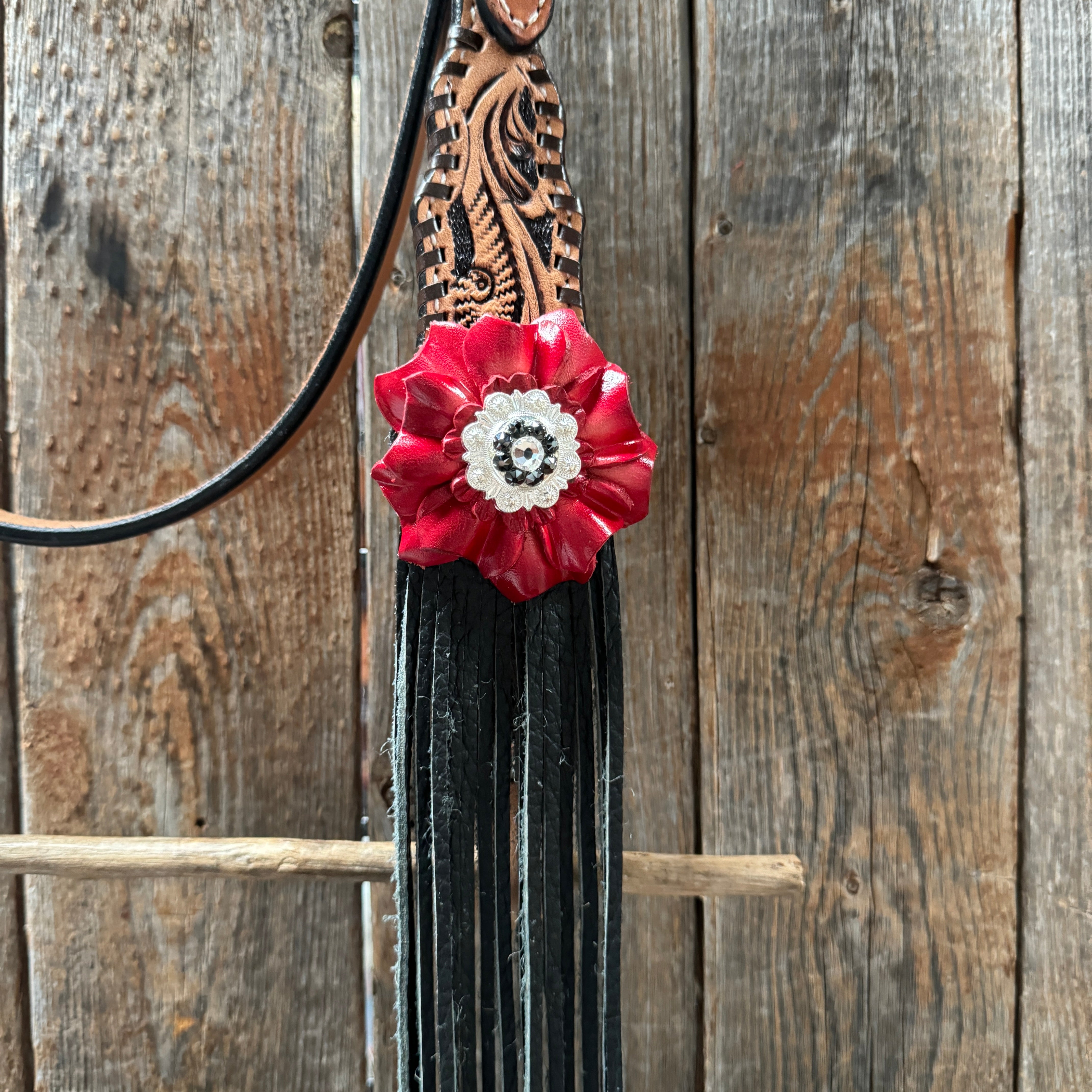 Floral Whipstitch Black and Red Browband / One Ear - Triangle / Gladiator Breastcollar Tack Set #BBBC642