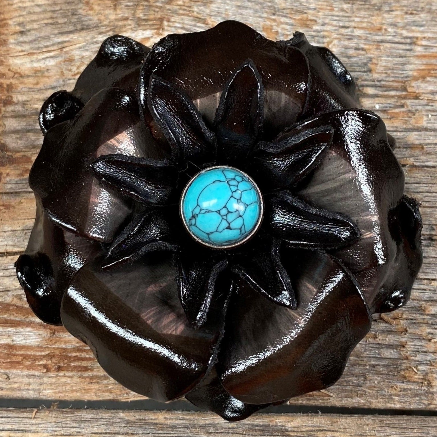 Hand Painted Leather Flowers - Gardenias - Round Turquoise Cabochons