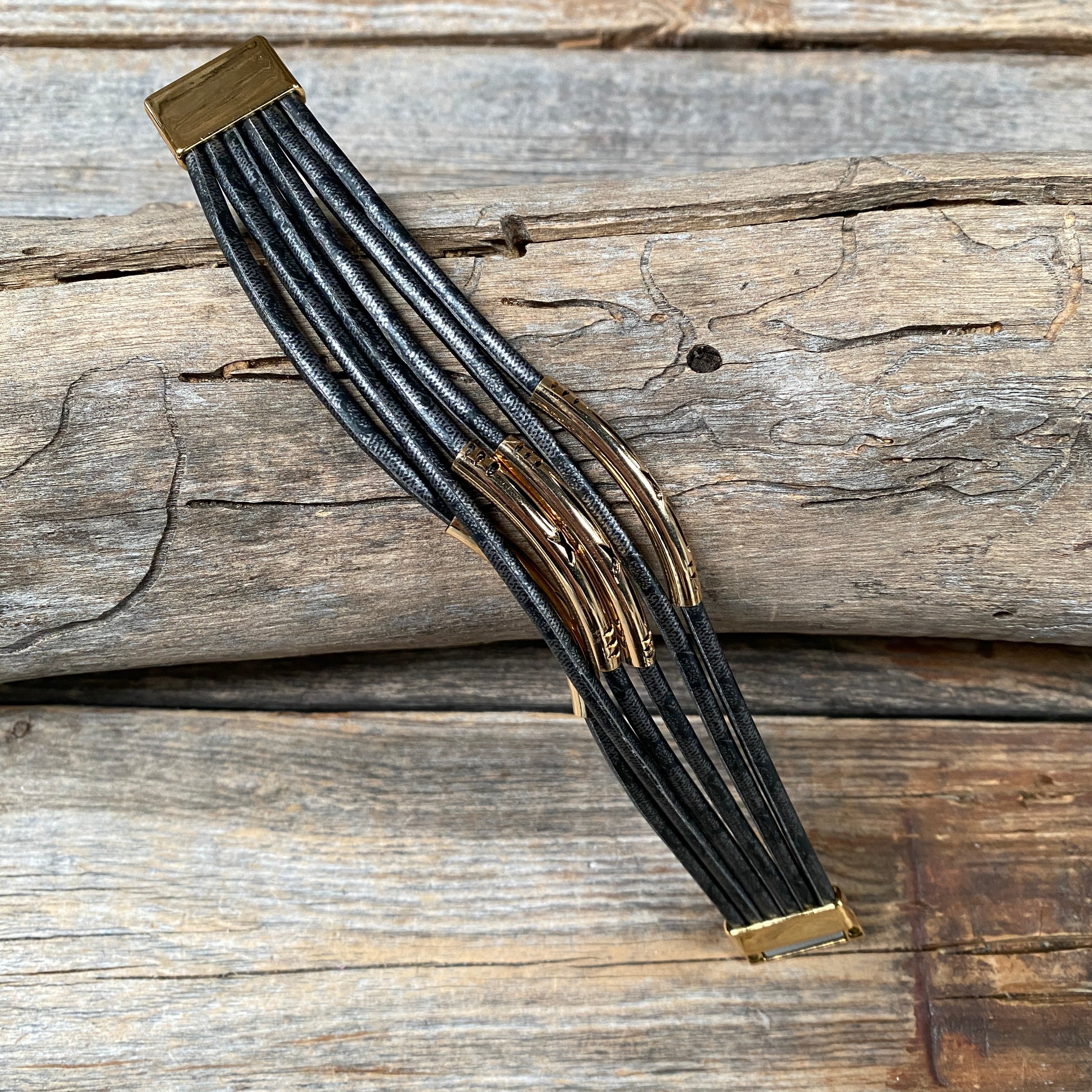 Black Snake Skin Fashion Bracelet XI126