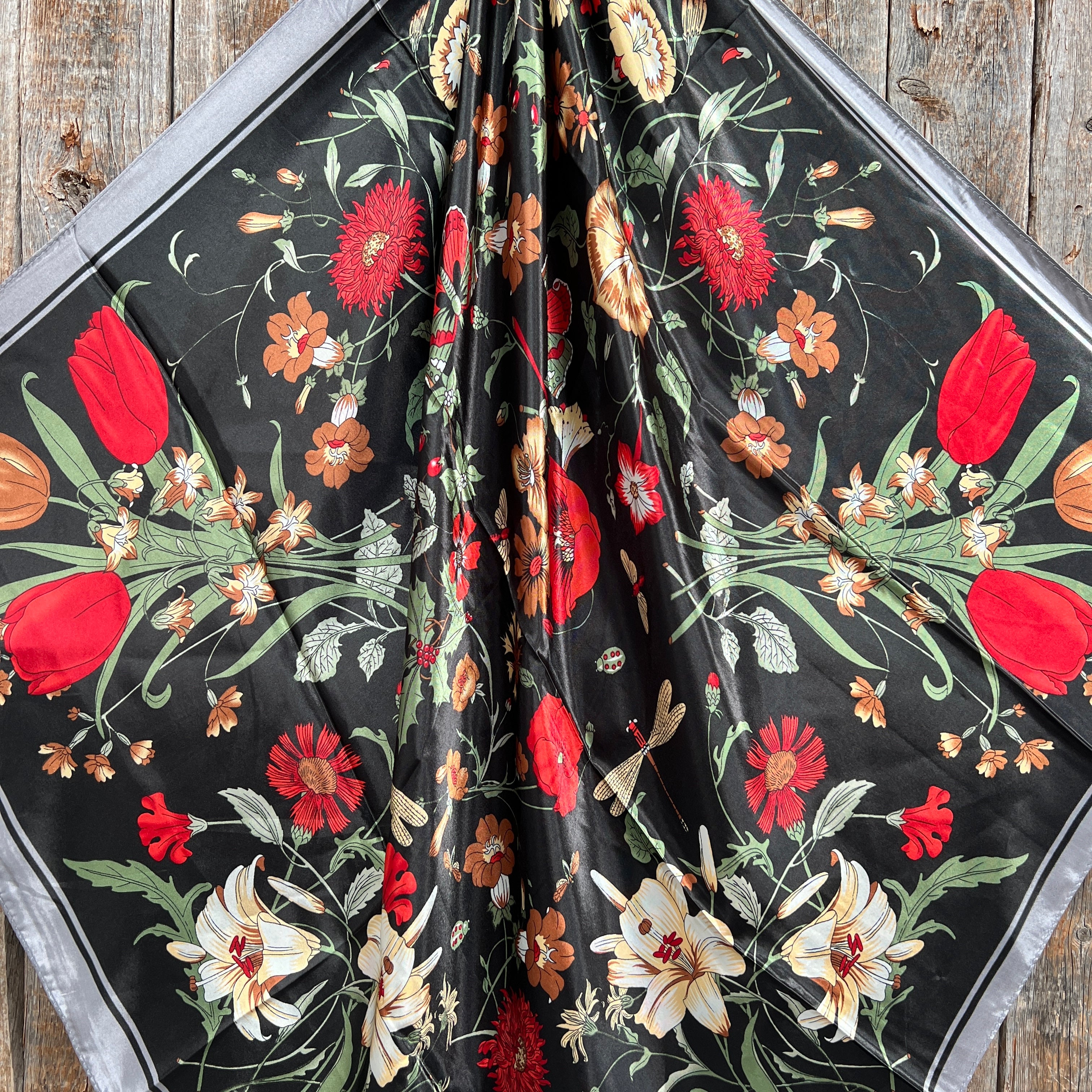 35X35" Black and Silver Tulips and Lilies Wild Rag / Scarf WR1011