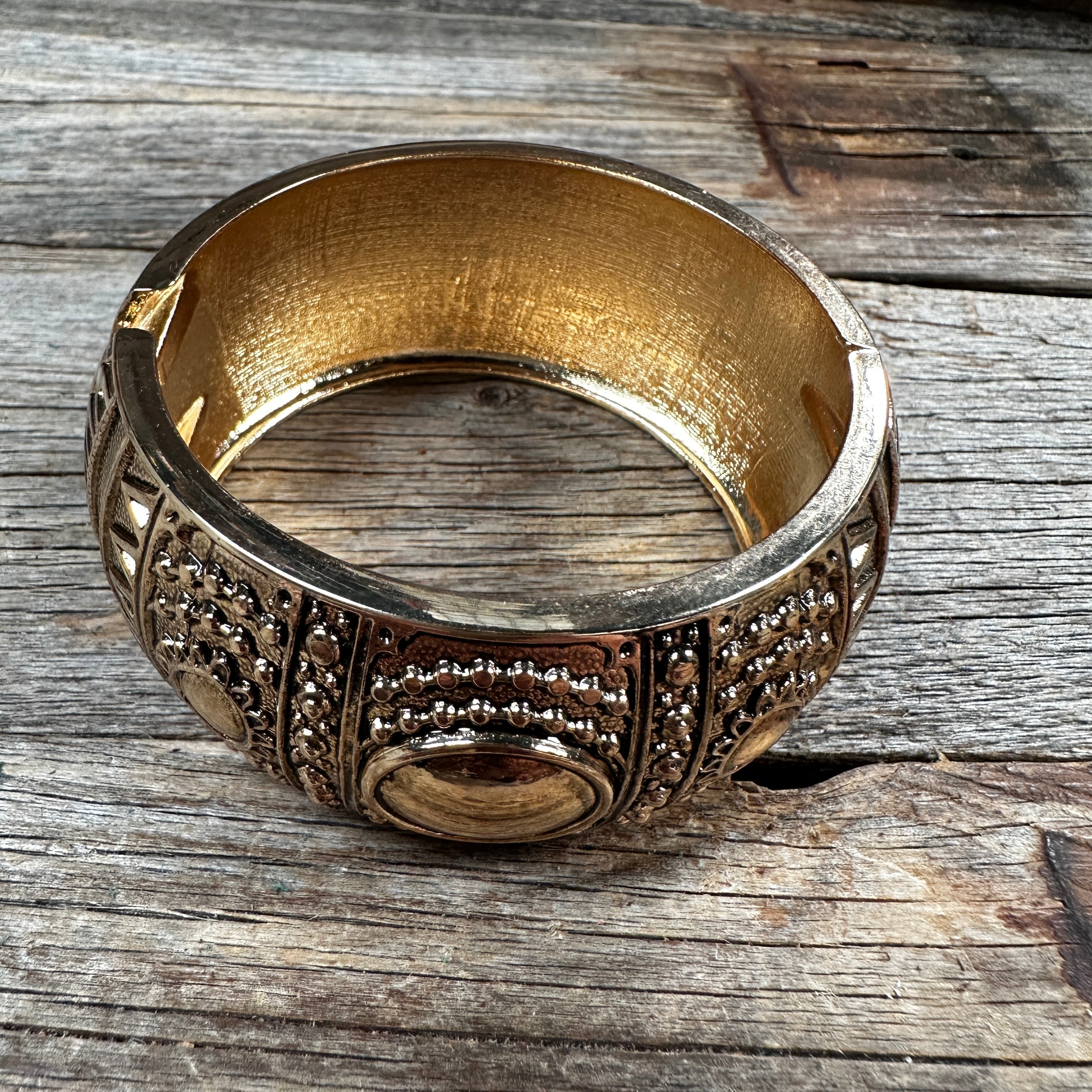 Gold Geometrical Fashion Cuff XI144