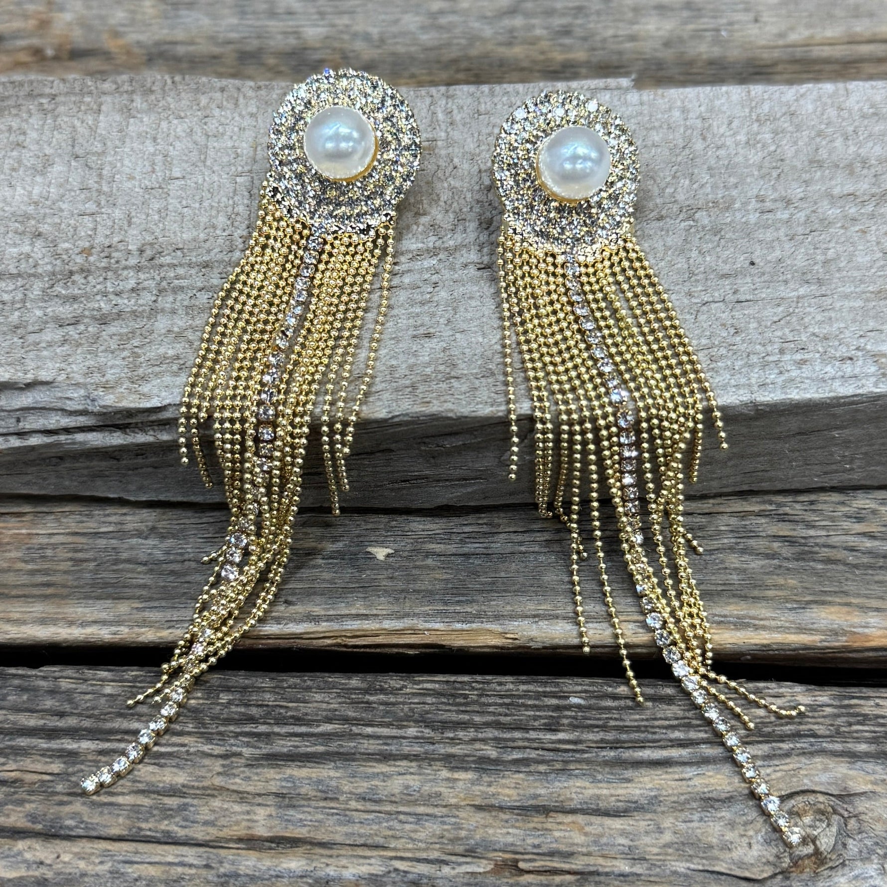 Gold Pearl Rodeo Style Dangle Fashion Earrings Rodeo Drive Conchos 