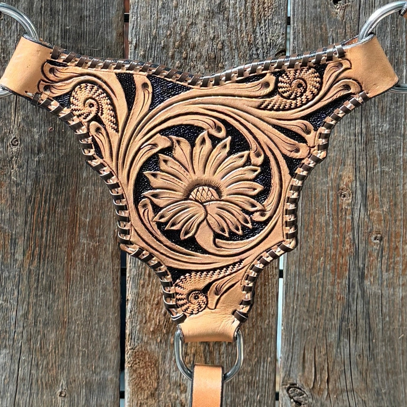 Light Oil Floral Whipstitch Triangle / Gladiator Breastcollar #56280