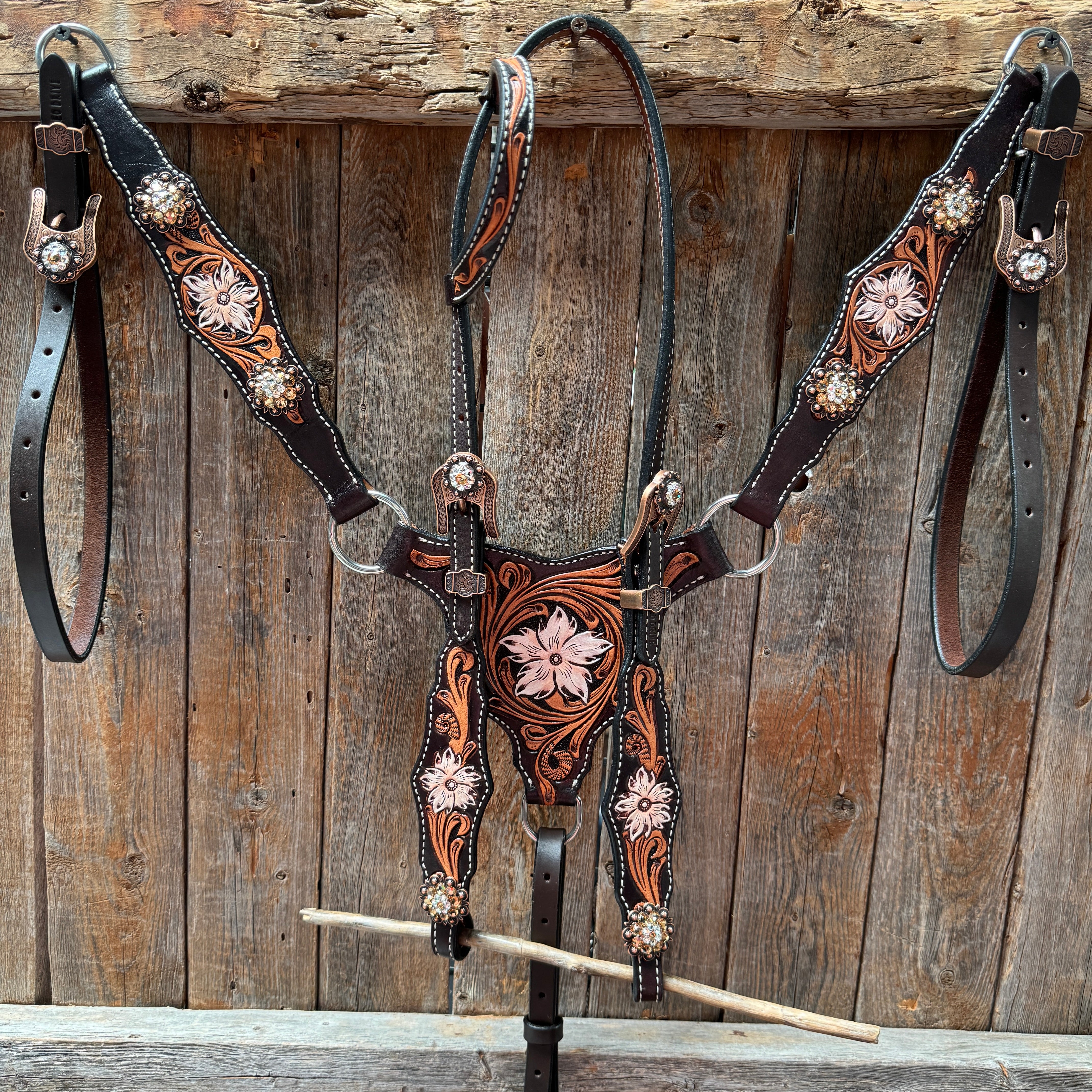 Triple Tone Floral Champagne and Clear Browband / One Ear - Triangle / Gladiator Breastcollar Tack Set #BBBC648