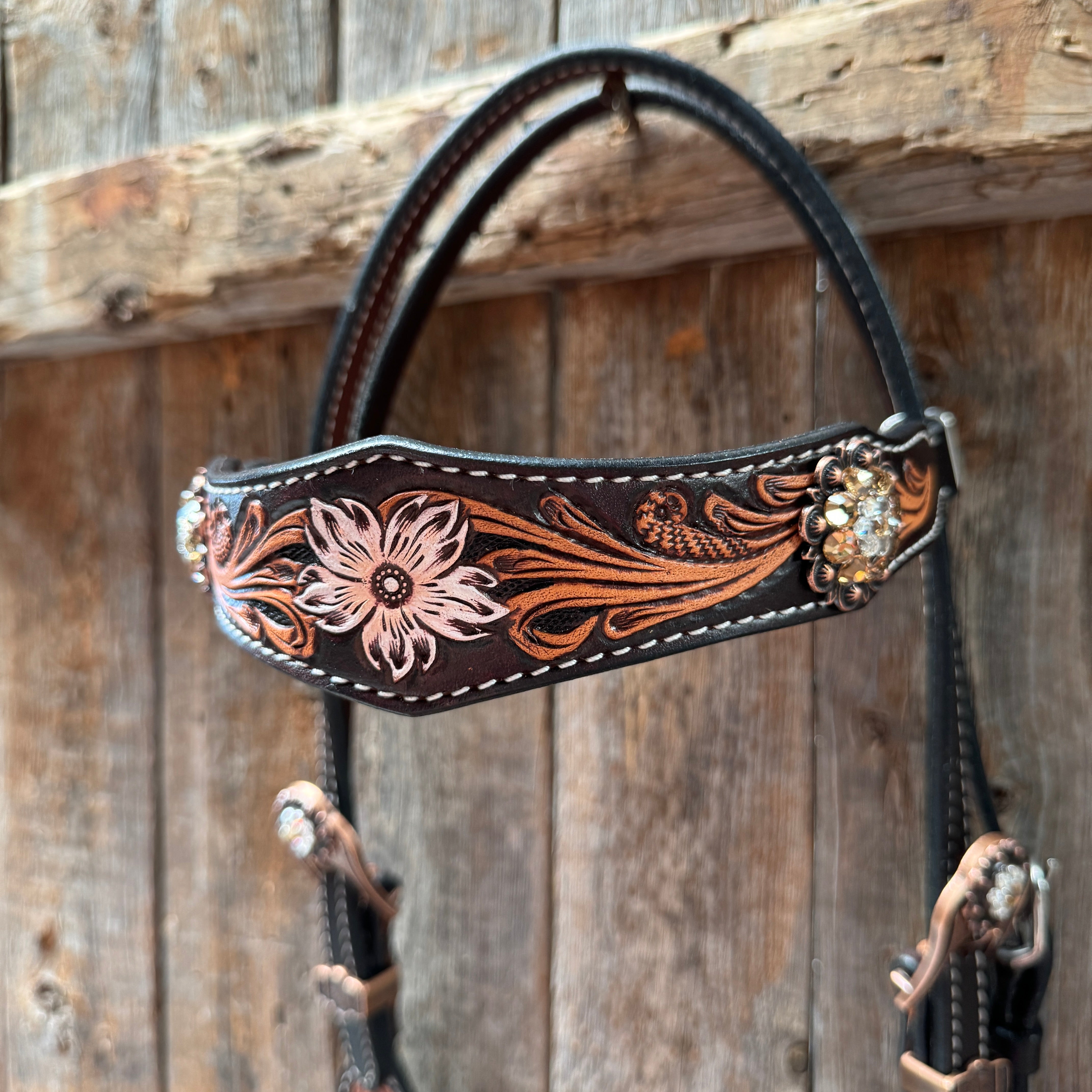 Triple Tone Floral Champagne and Clear Browband / One Ear - Triangle / Gladiator Breastcollar Tack Set #BBBC648