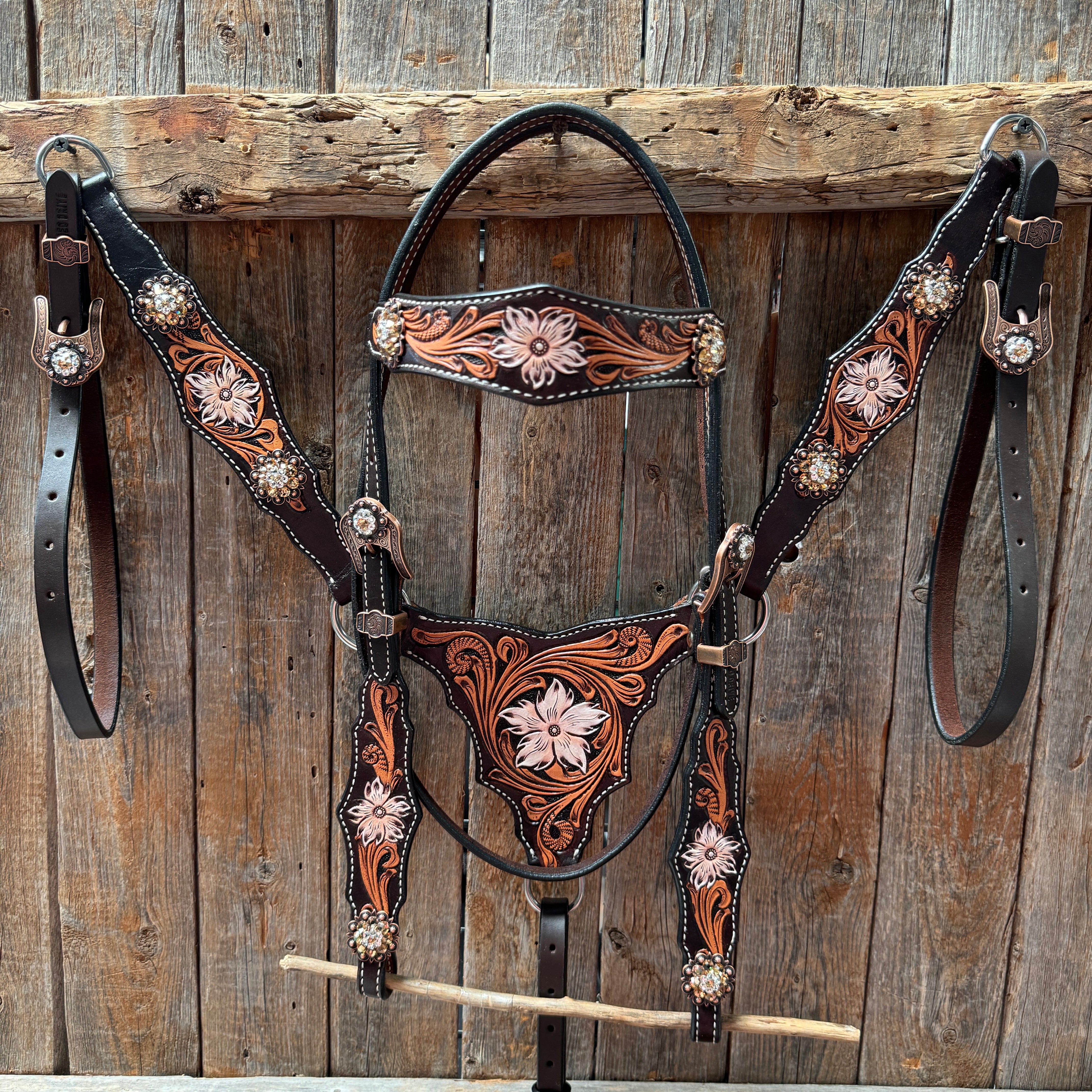 Triple Tone Floral Champagne and Clear Browband / One Ear - Triangle / Gladiator Breastcollar Tack Set #BBBC648
