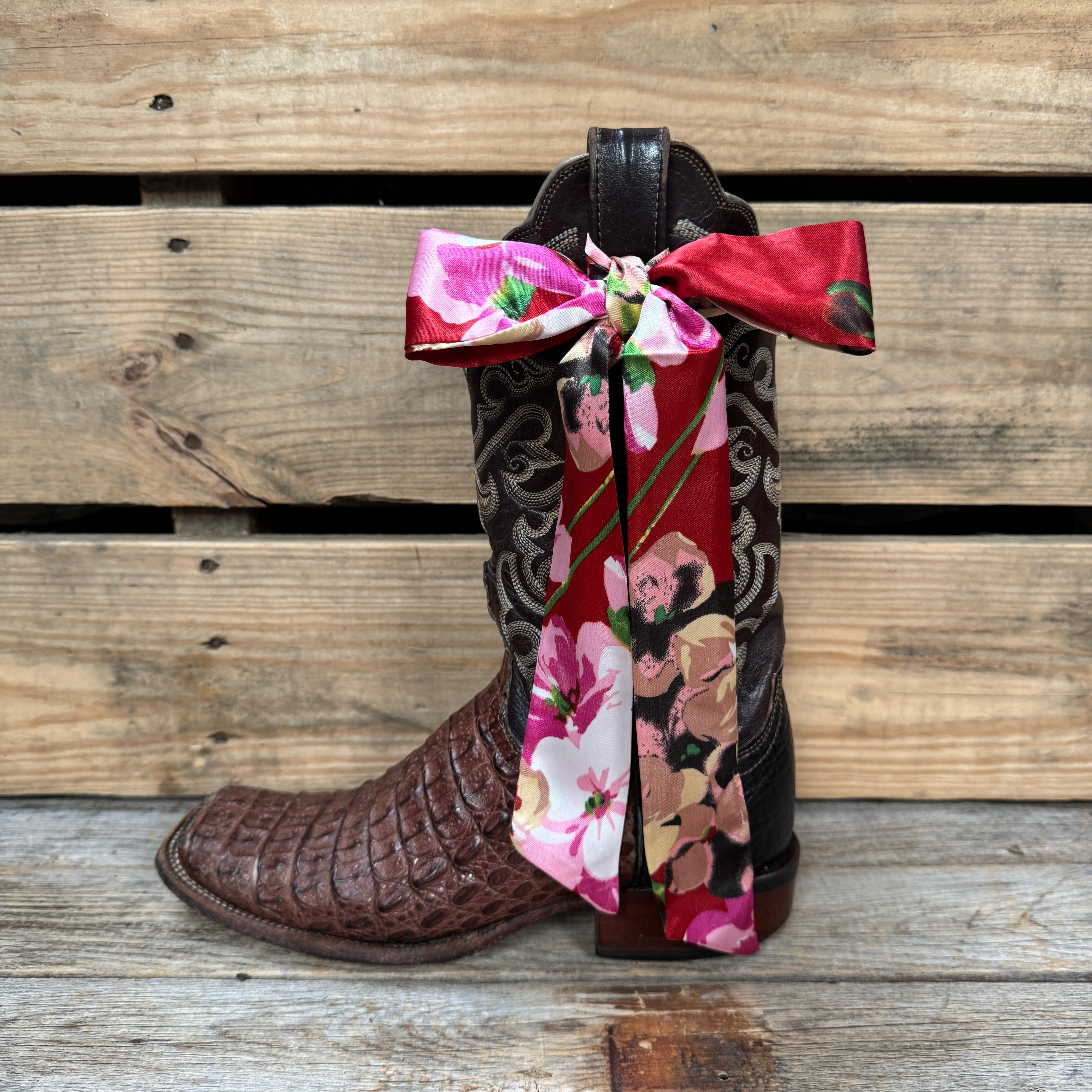 Red and Pink Western Skinny Mini Wild Rag Scarf / Cowgirl Necktie #TW318