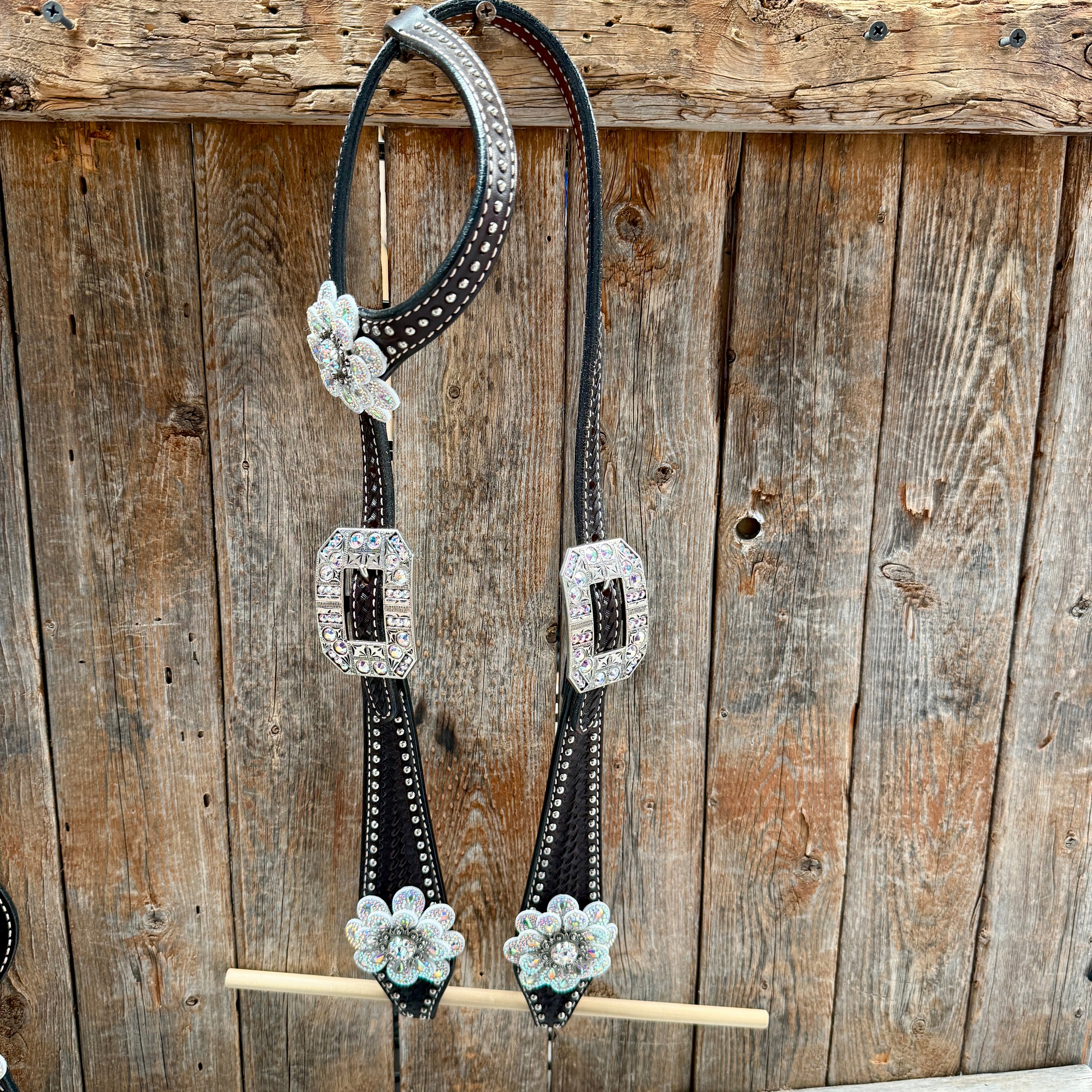 Dark Oil Basketweave with Silver Dots Rhinestone Flower One Ear Tack Set #OEBC483