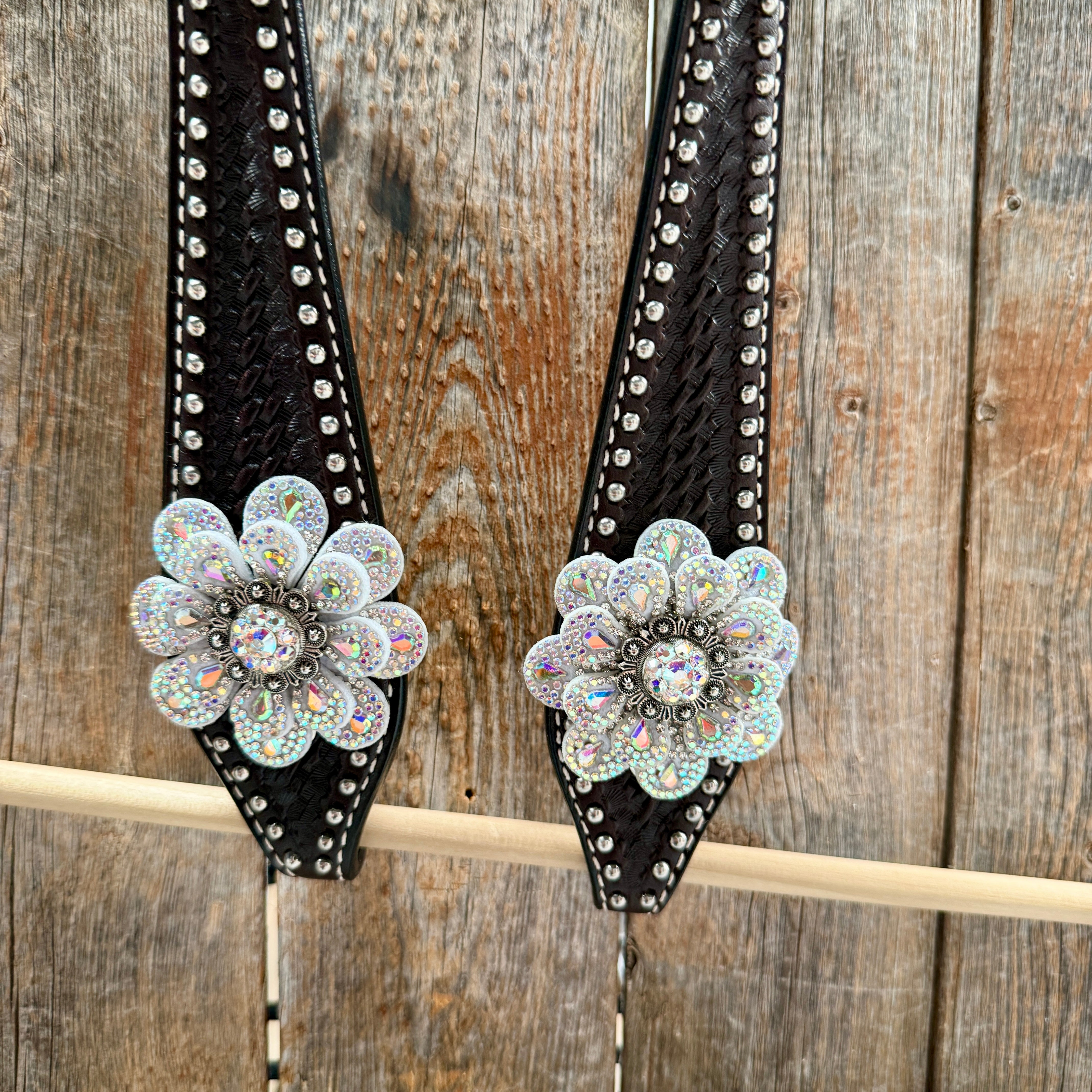 Dark Oil Basketweave with Silver Dots Rhinestone Flower One Ear Tack Set #OEBC483