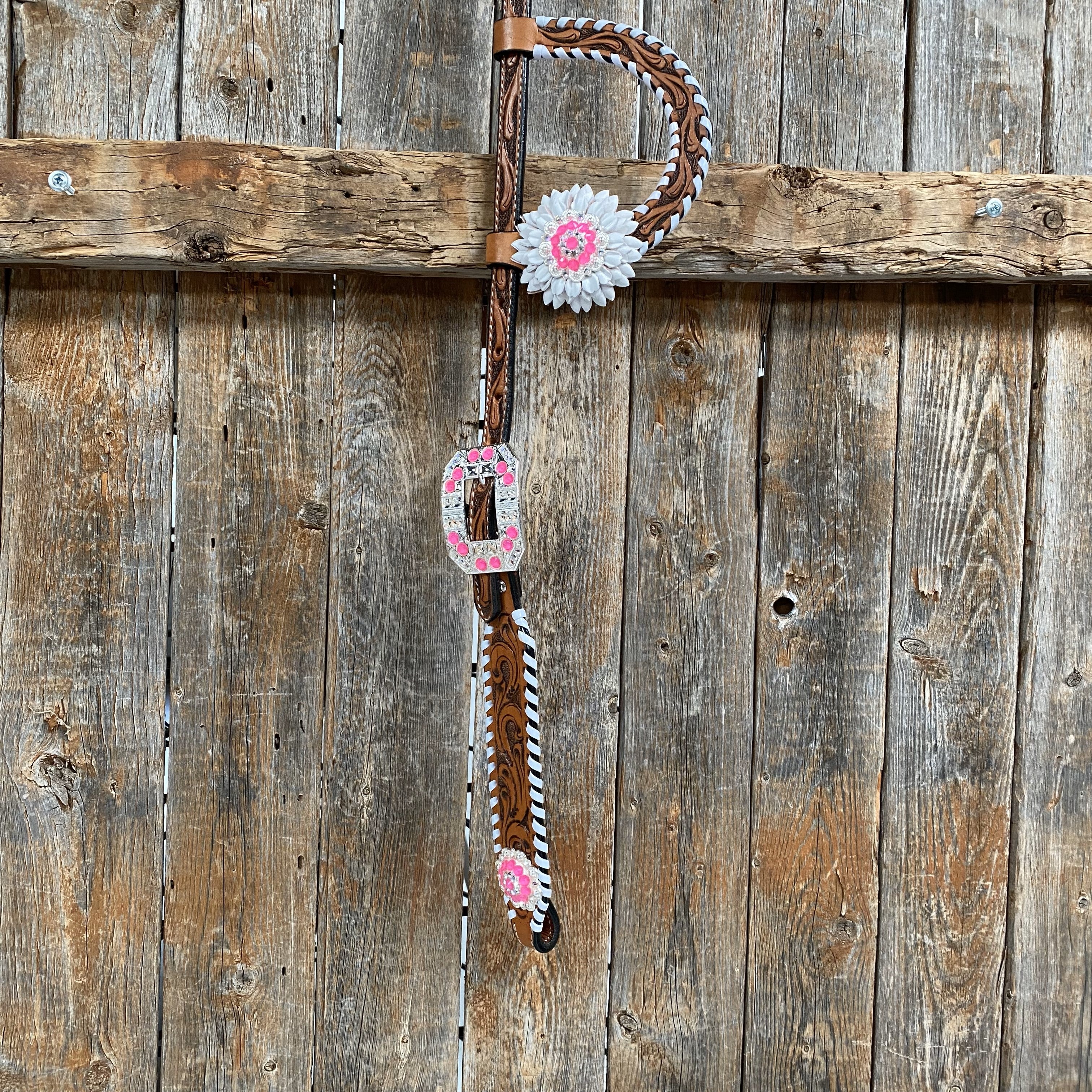 Light Oil Whipstitch Neon and White One Ear/ Breastcollar Tack Set #OEBC561