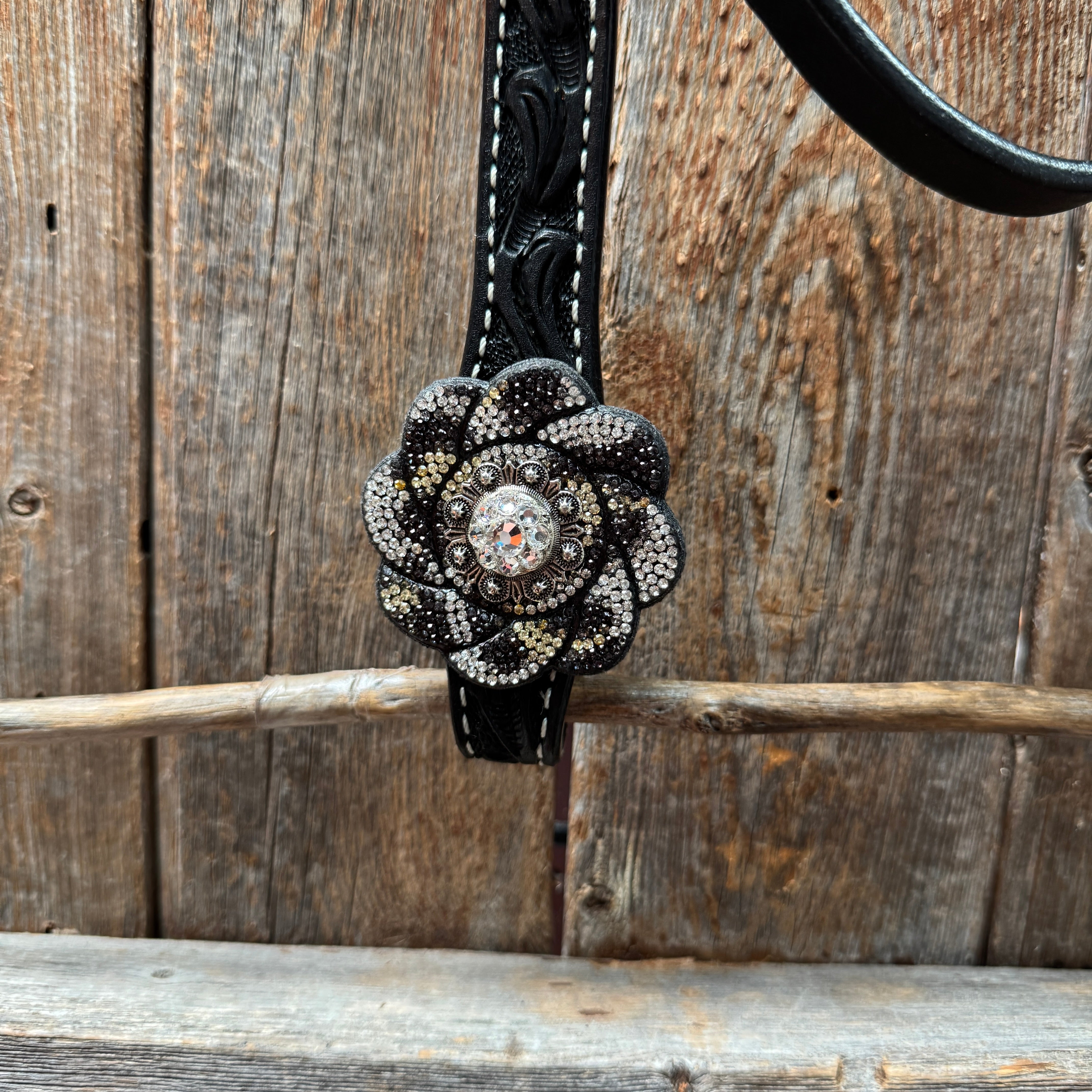 Black Floral Tooled Black and White Bling Browband & Breastcollar Tack Set #BBBC653