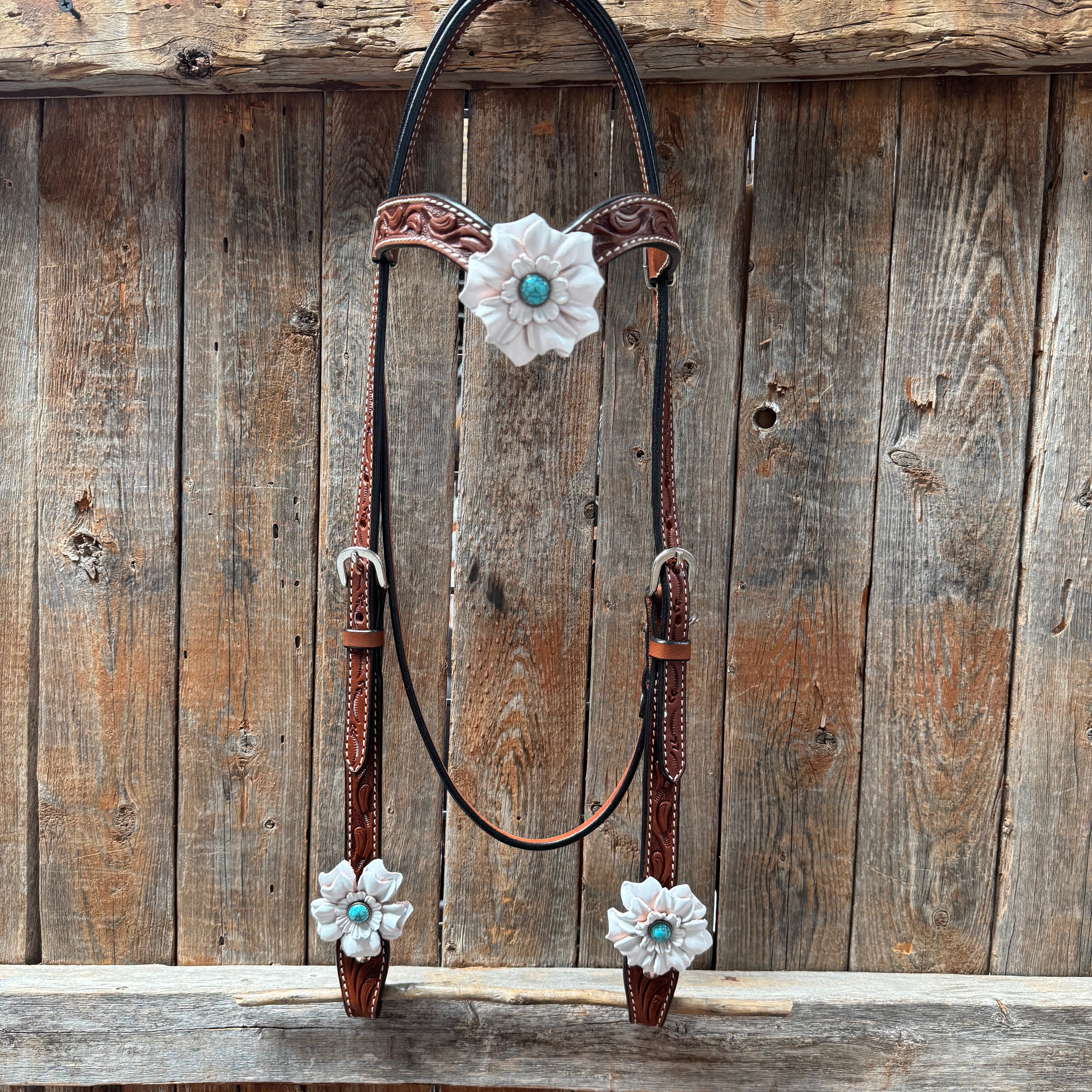 Draft Medium Oil Floral White and Turquoise V-Browband #BB133D