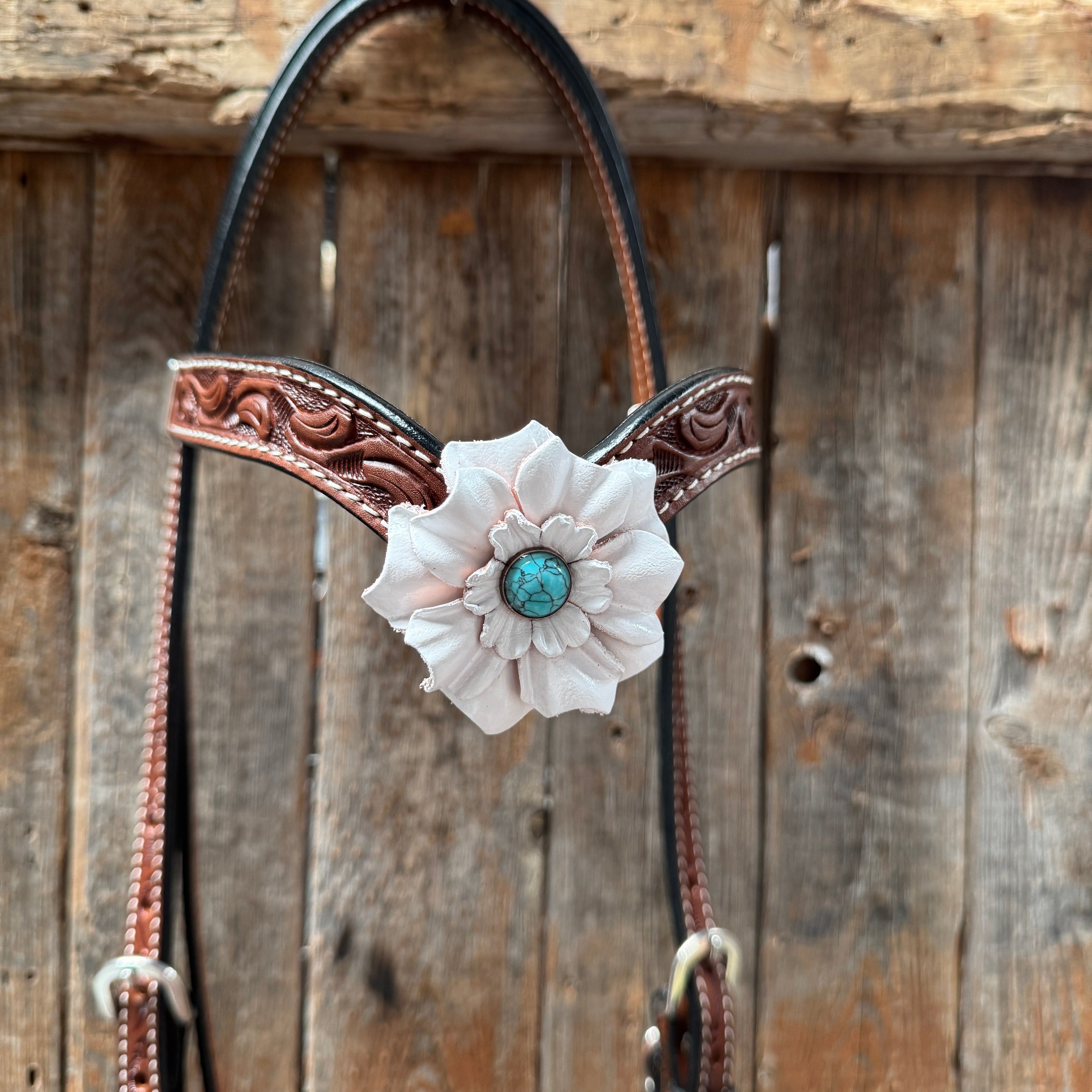 Draft Medium Oil Floral White and Turquoise V-Browband #BB133D