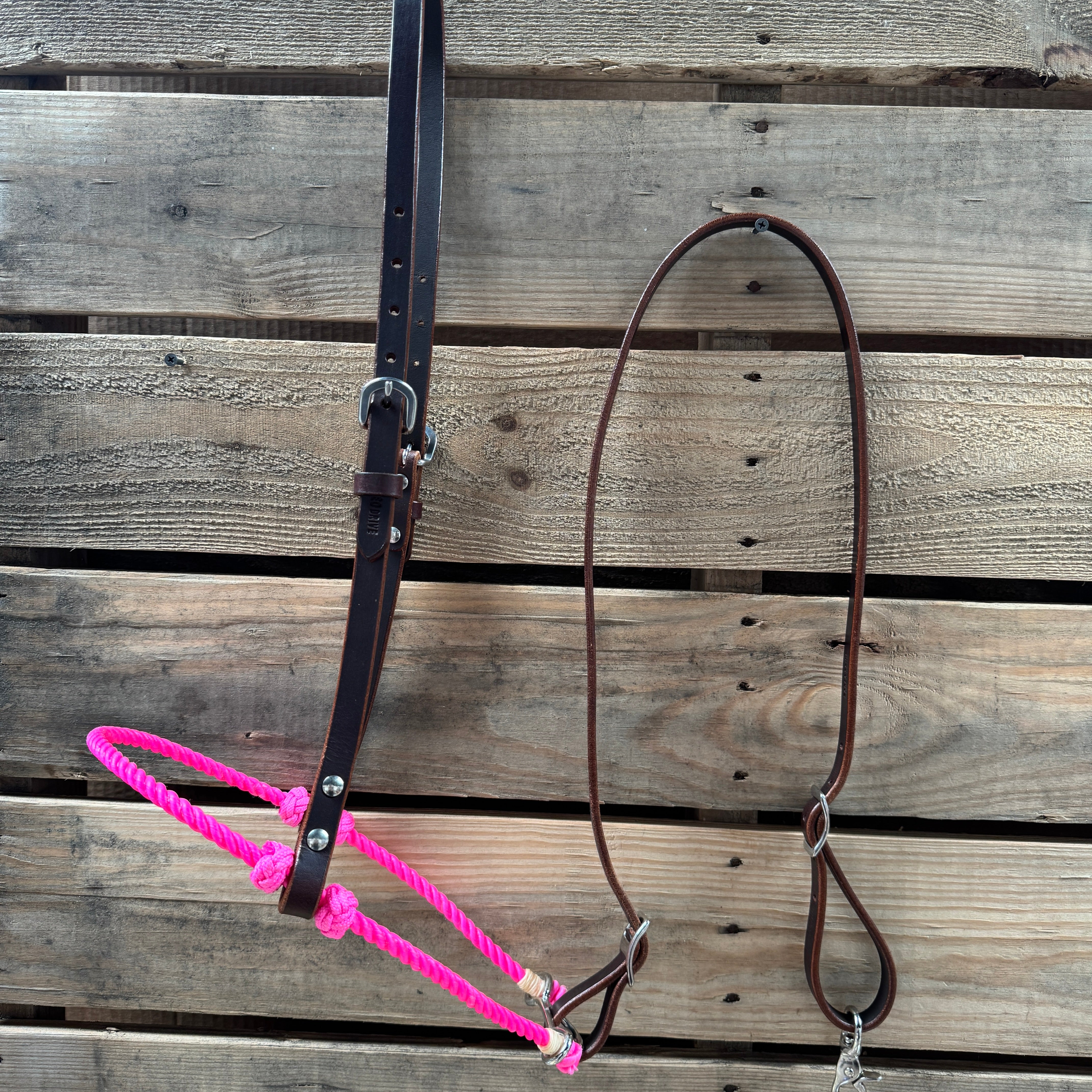 Neon Pink Single Rope Noseband Lariat with Leather Hanger #HAN100