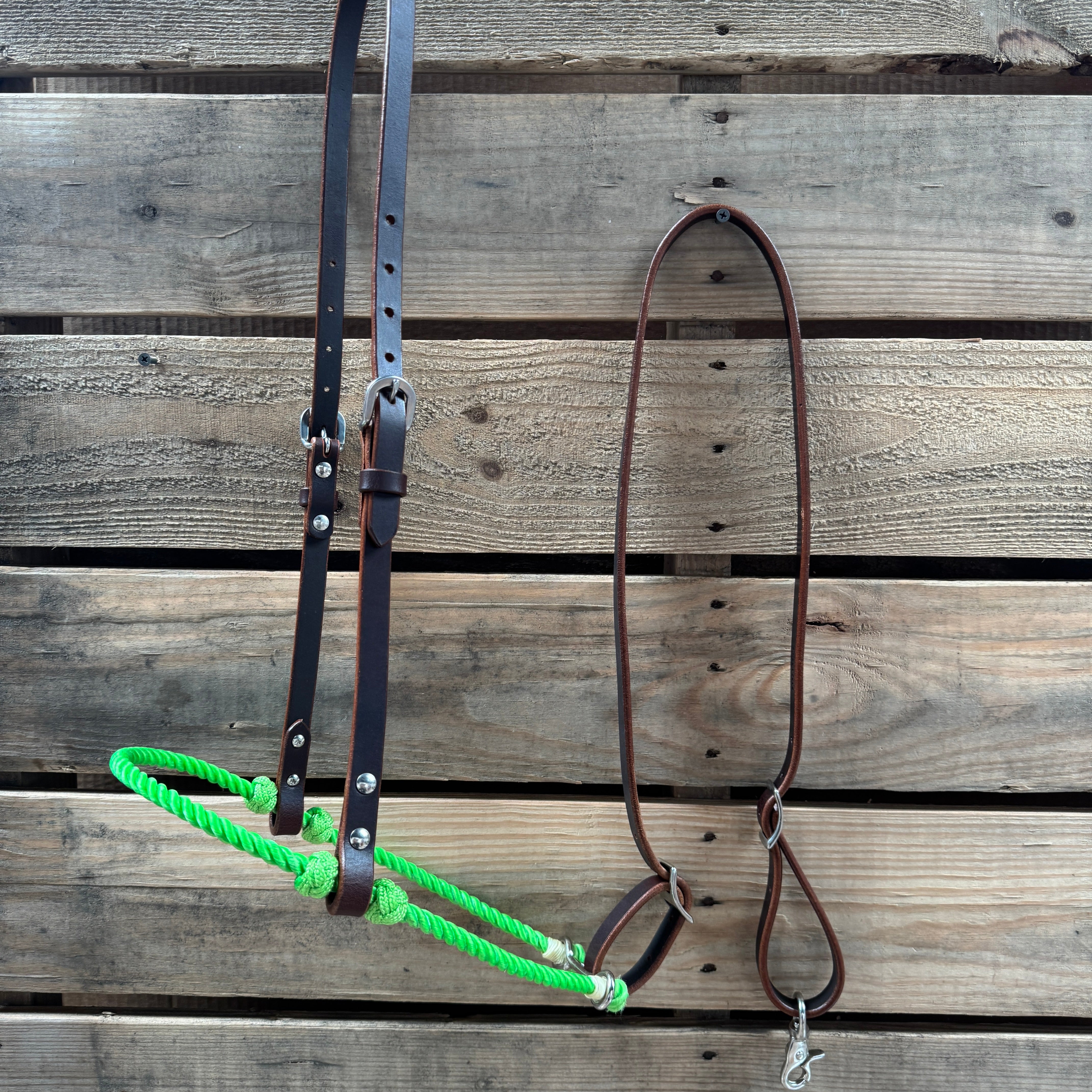 Neon Green Single Rope Noseband Lariat with Leather Hanger #HAN108