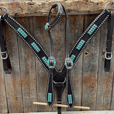 ONE EAR TACK SET