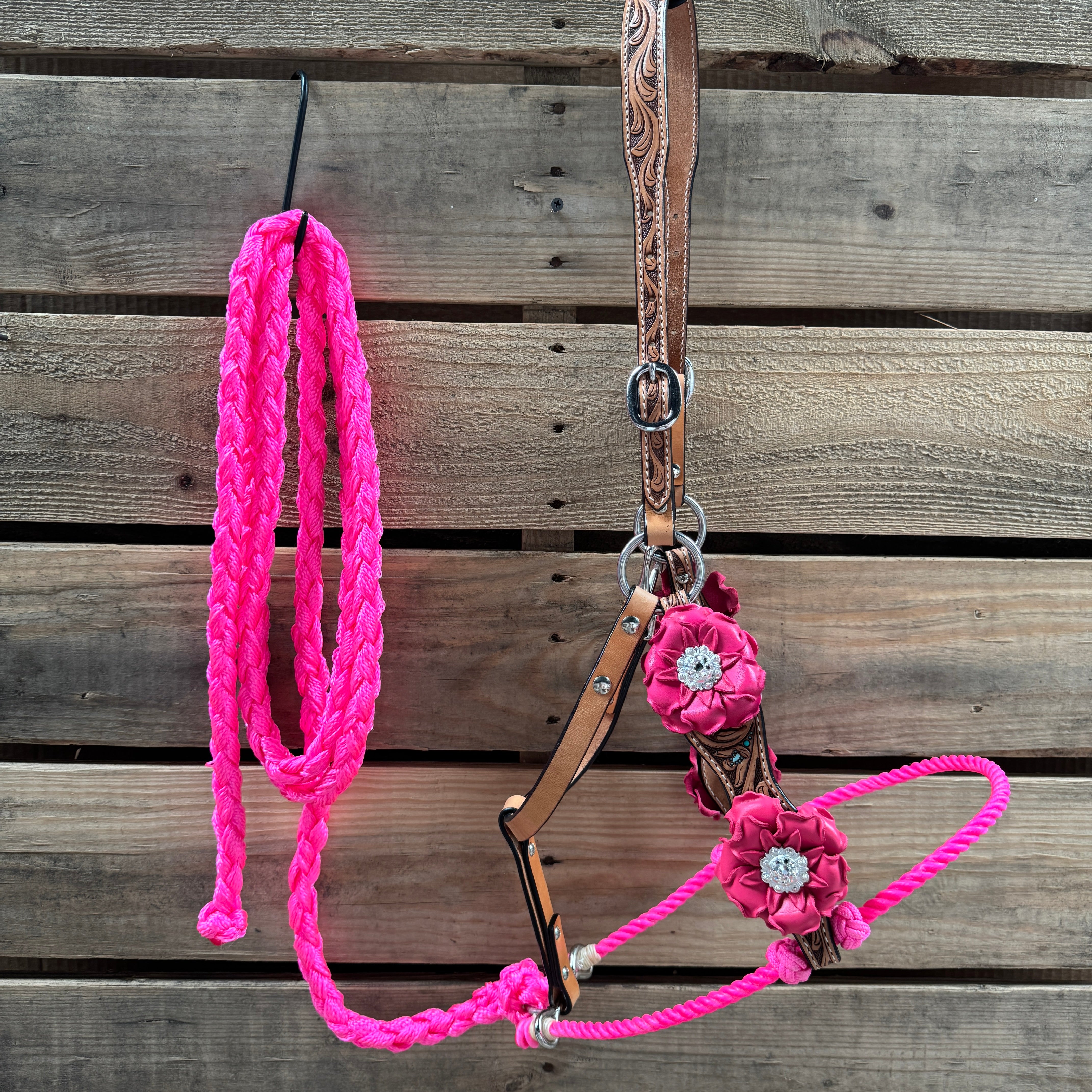 Floral Tooled Lariat & Leather Combo Halter #LH102