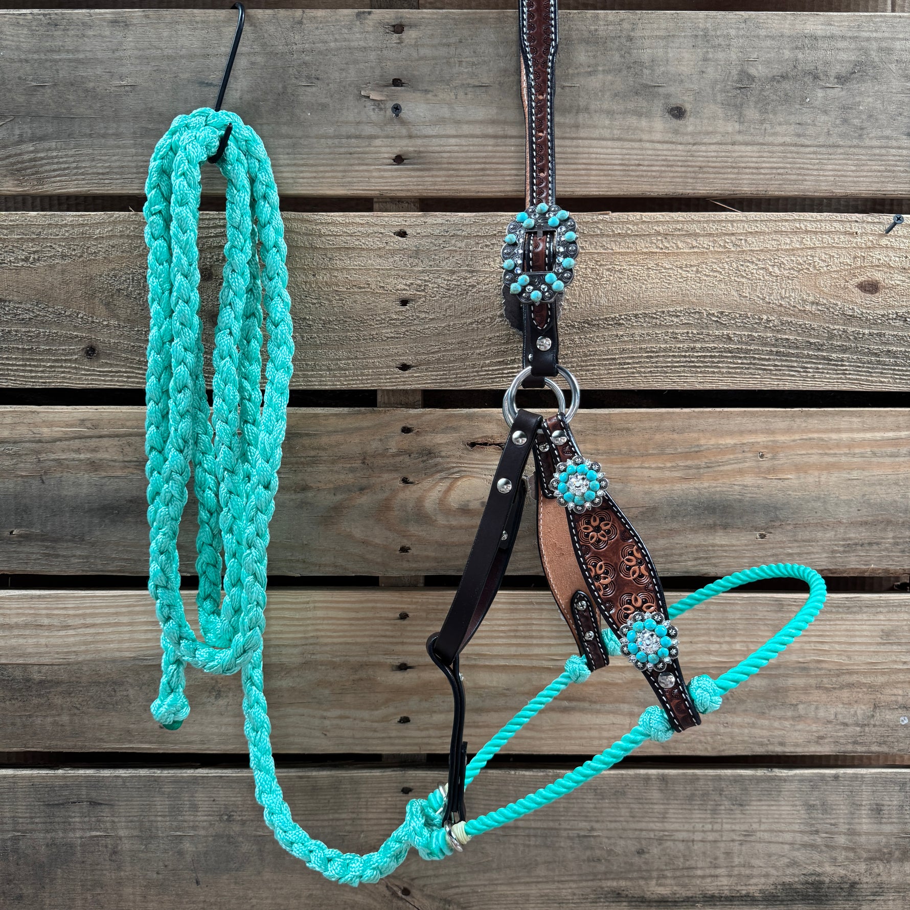 Flower Power Lariat & Leather Combo Halter #LH118