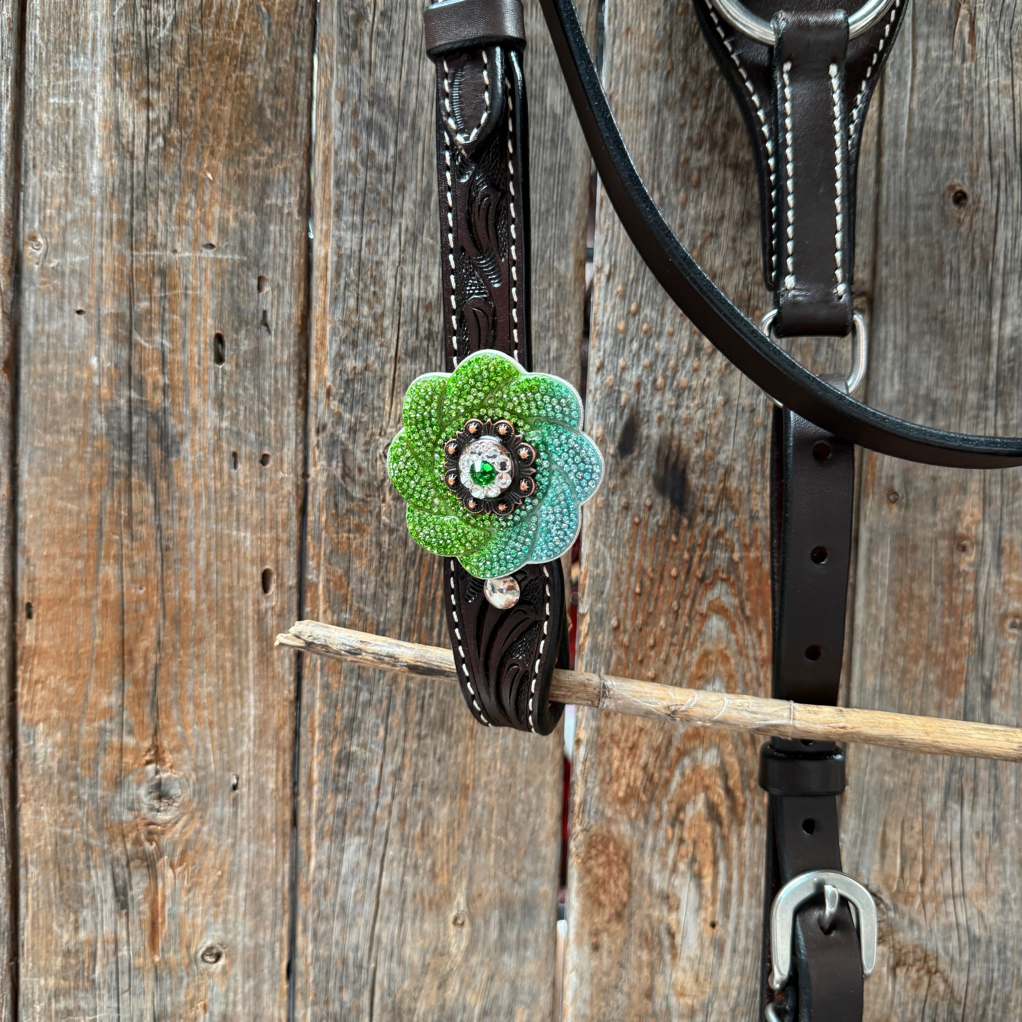 Pony Dark Oil Floral Blue and Green Rhinestone V-Browband Tack Set #BBBC666P