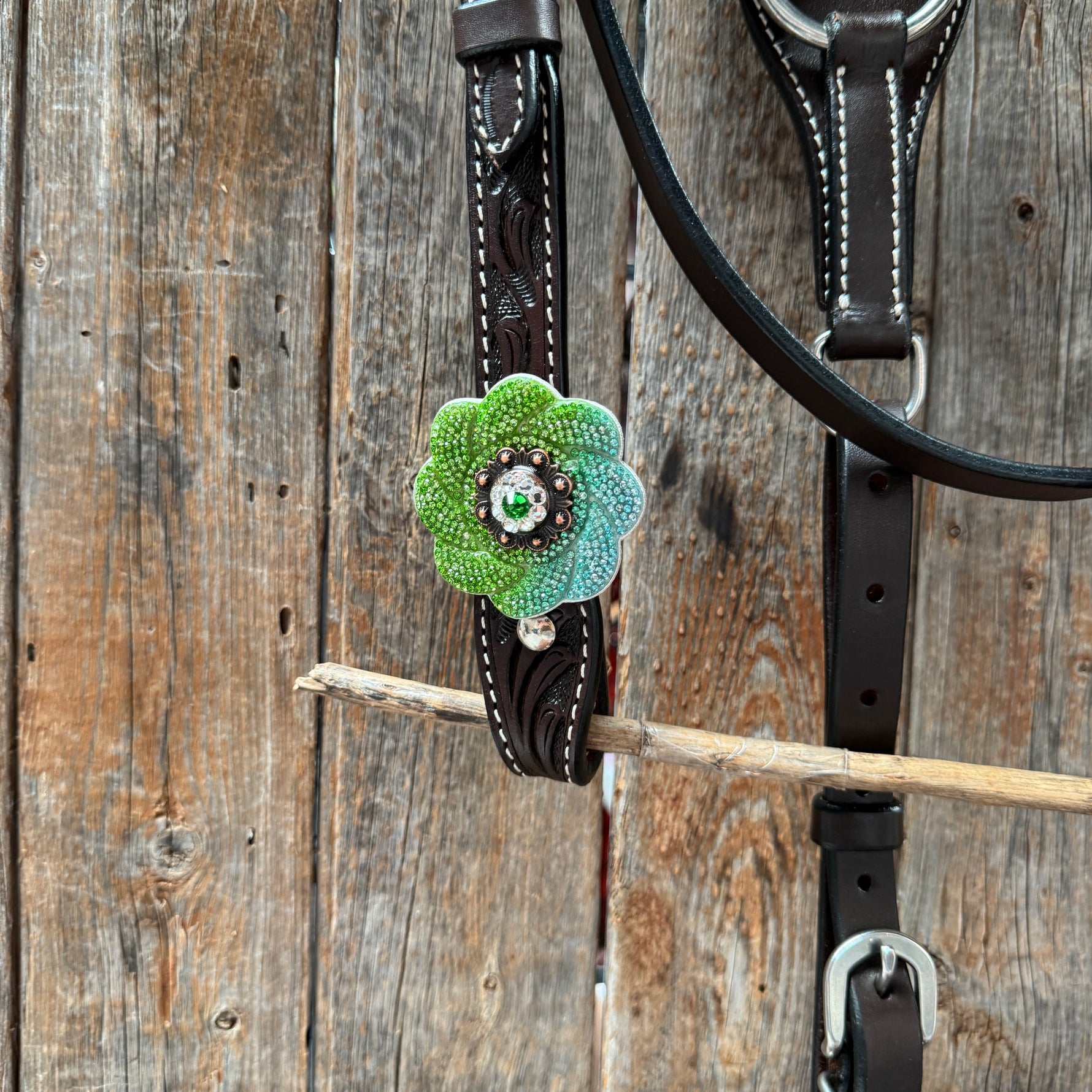 Pony Dark Oil Floral Blue and Green Rhinestone V-Browband Tack Set #BBBC666P