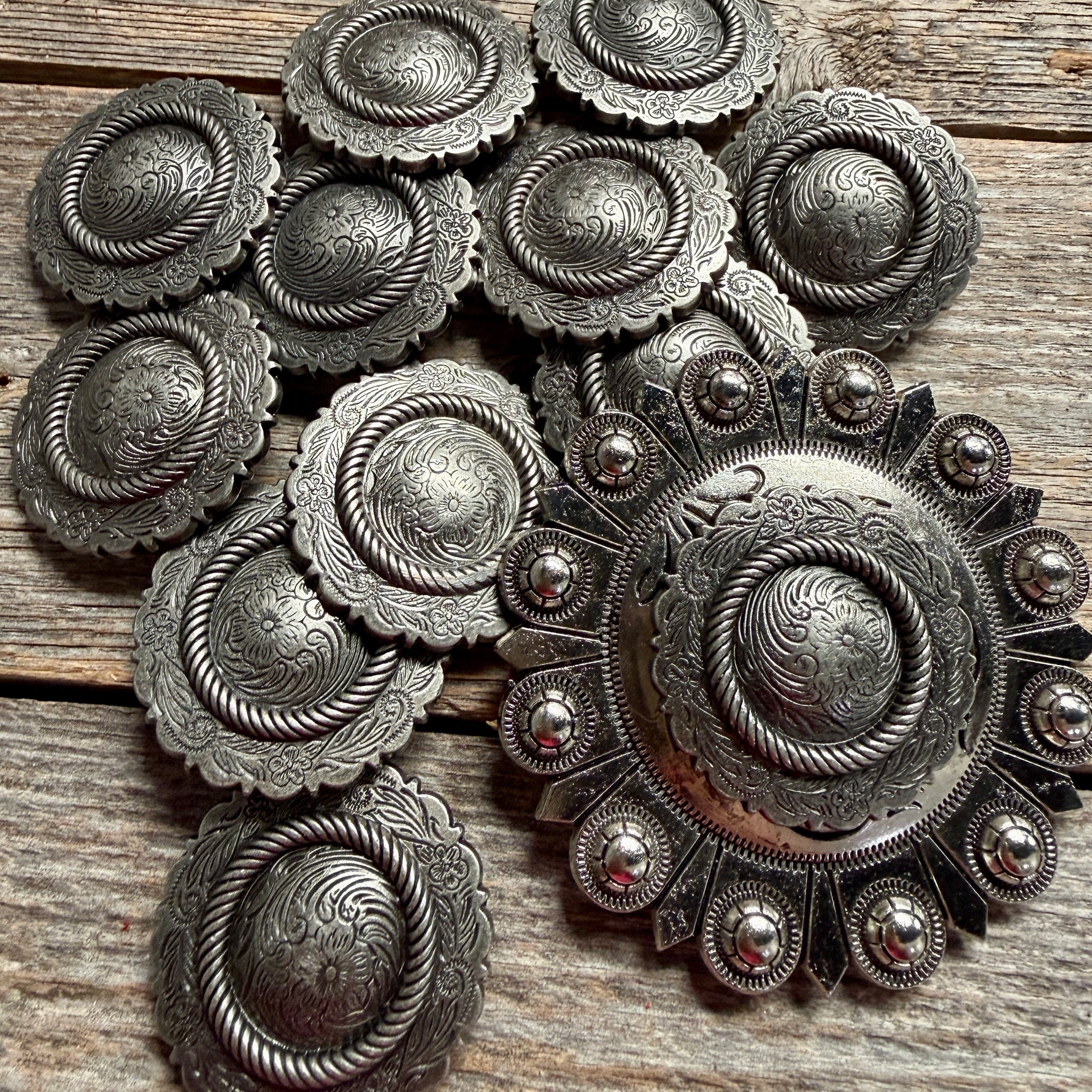 Antique Silver Round Western Concho W102