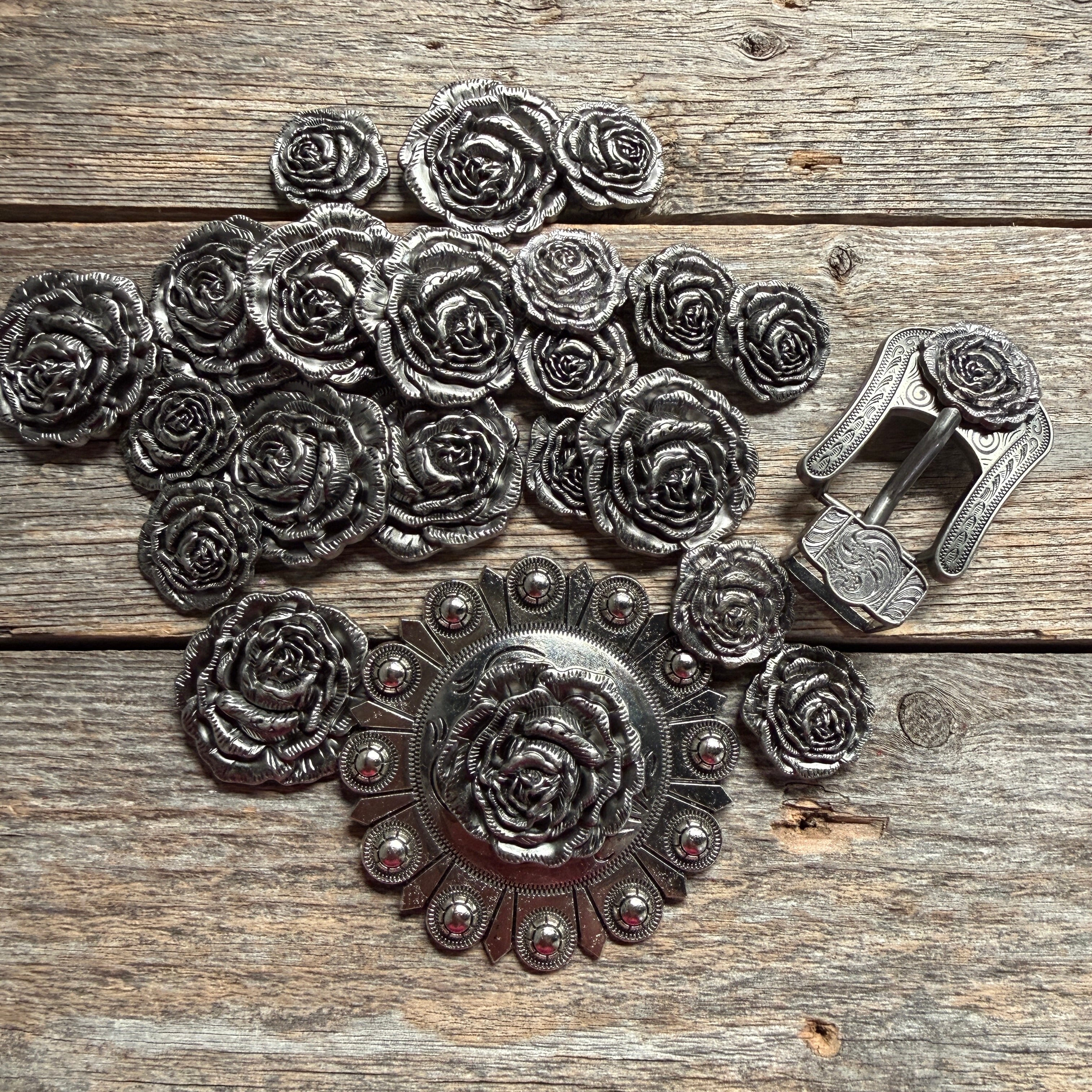 Antique Silver Rose Western Concho W108