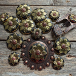 Black & Gold Sunflower Western Concho W125