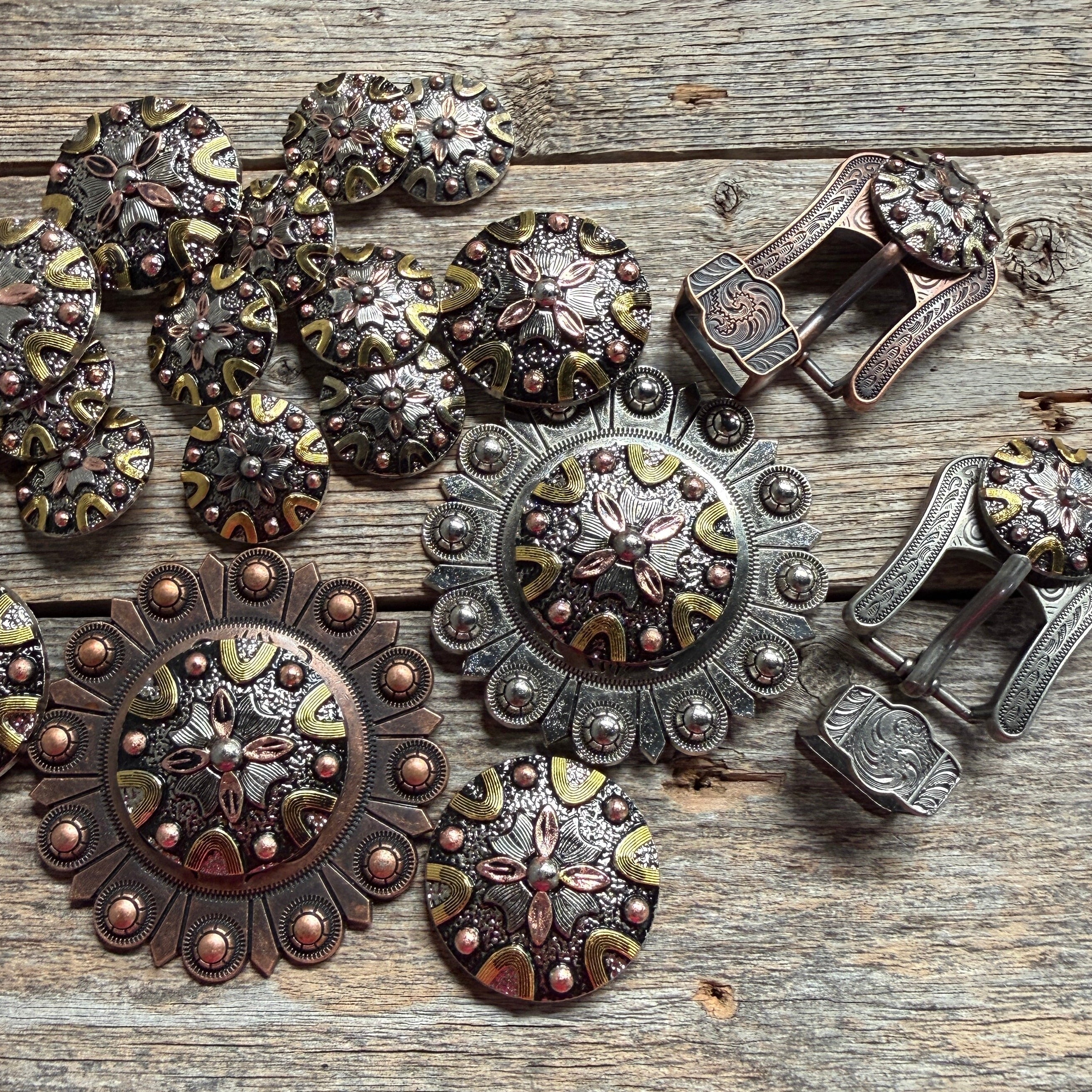 Floral Dots Antique Silver Western Concho W147