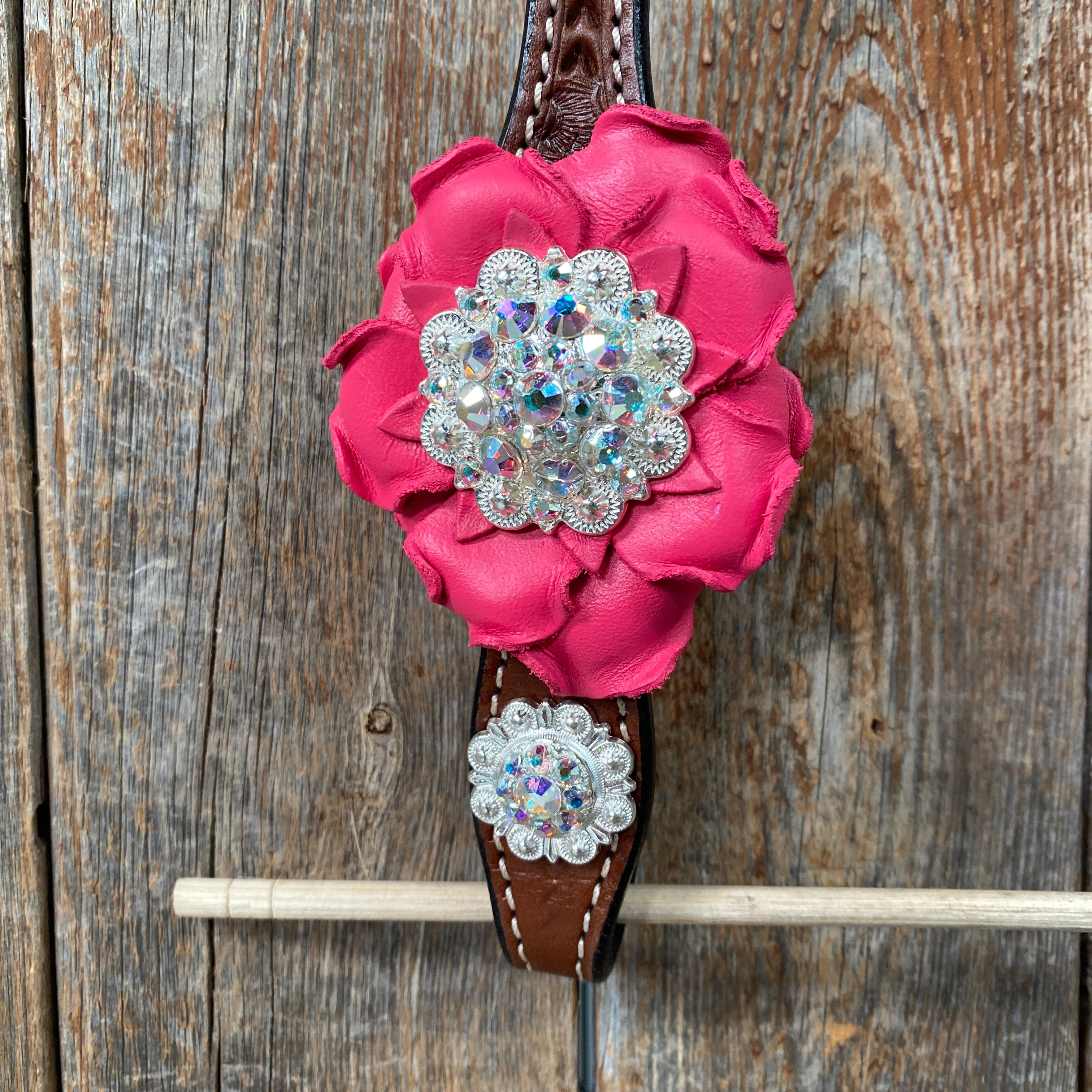 Medium Oil Basketweave Pink & AB One Ear Tack Set  #OEBC591