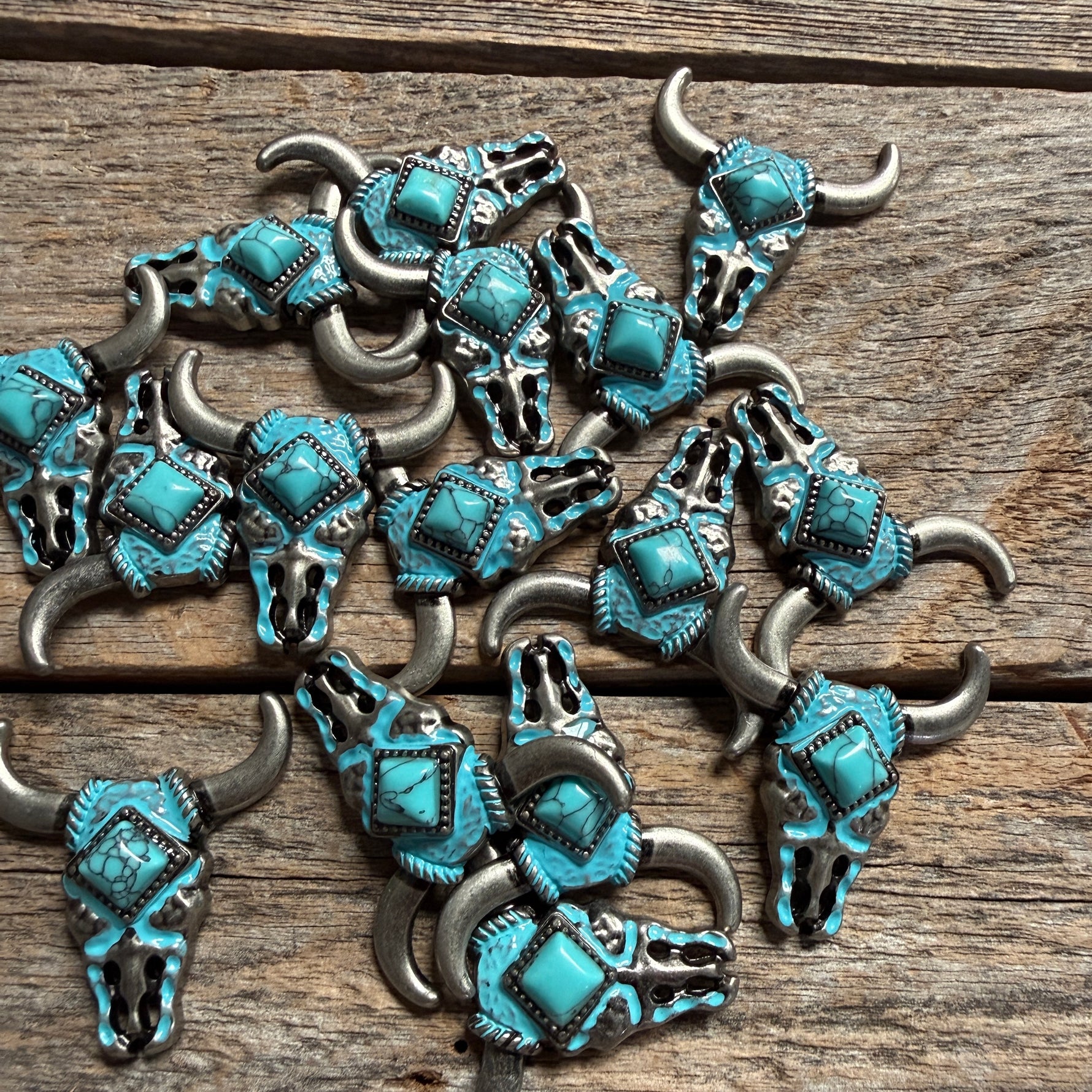 Turquoise Steer Head Western Concho W202