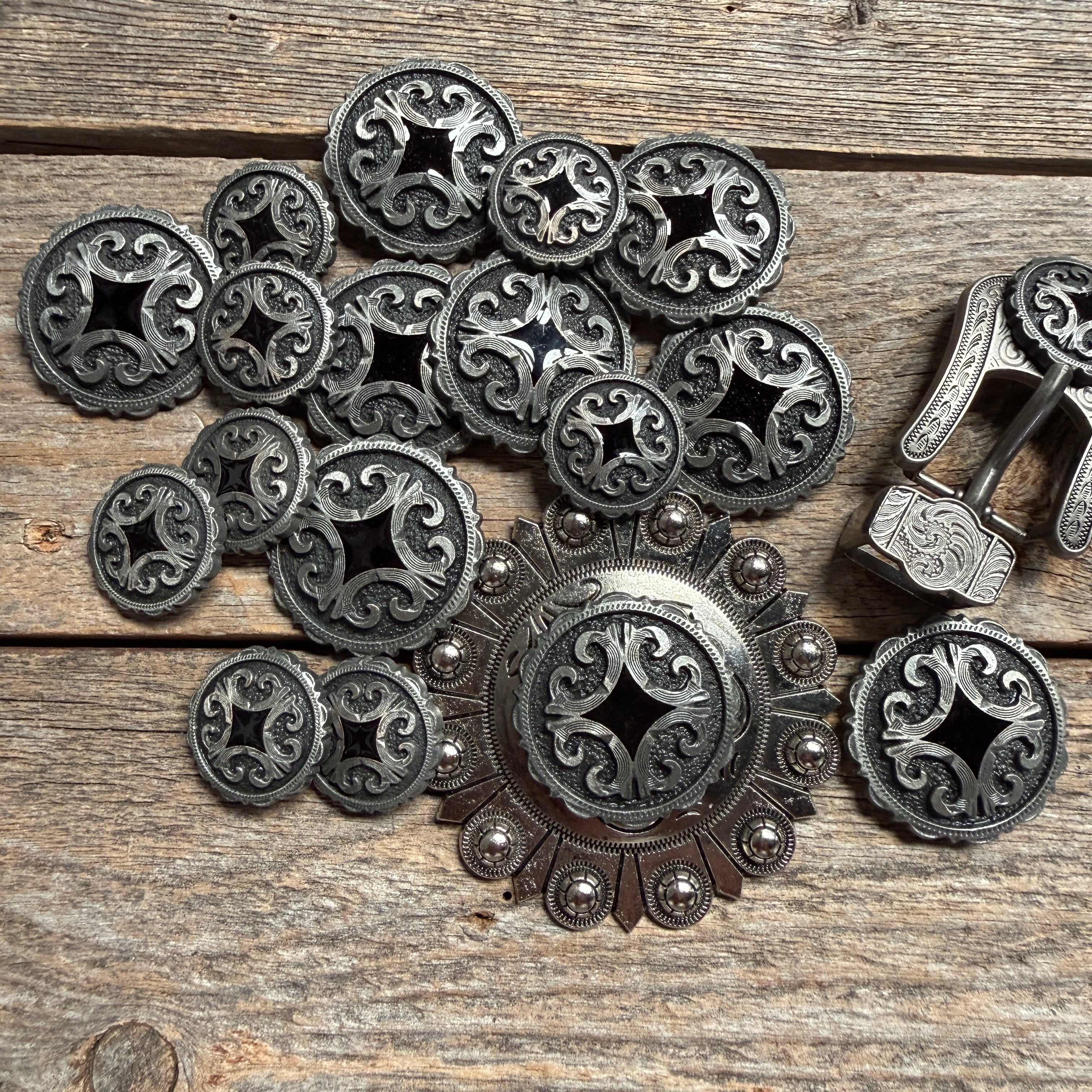 Black Diamond Antique Silver Western Concho W213