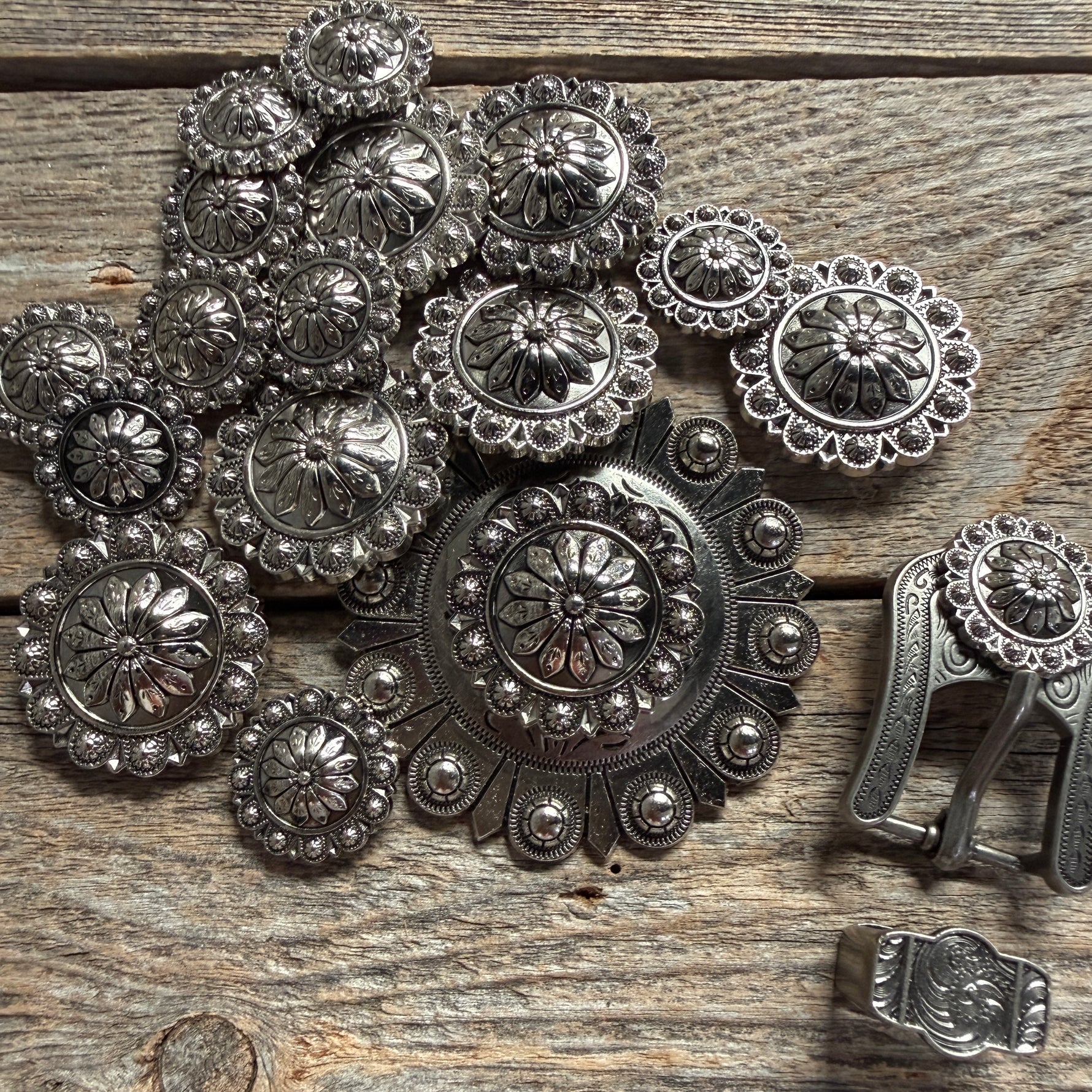 Antique Silver Flower and Berry Western Concho W226