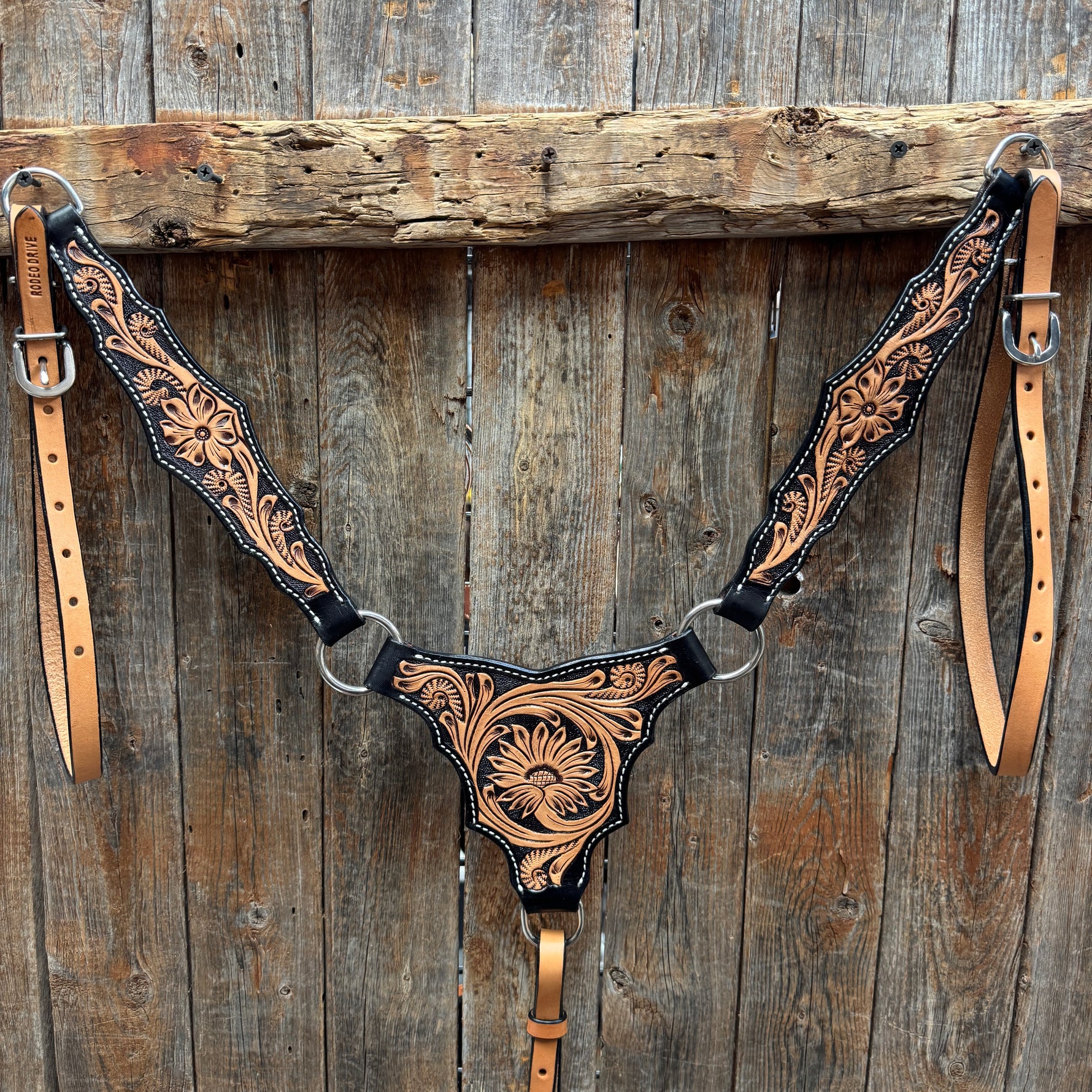 Two Tone Floral Triangle / Gladiator Browband/ One Ear Breastcollar Tack Set