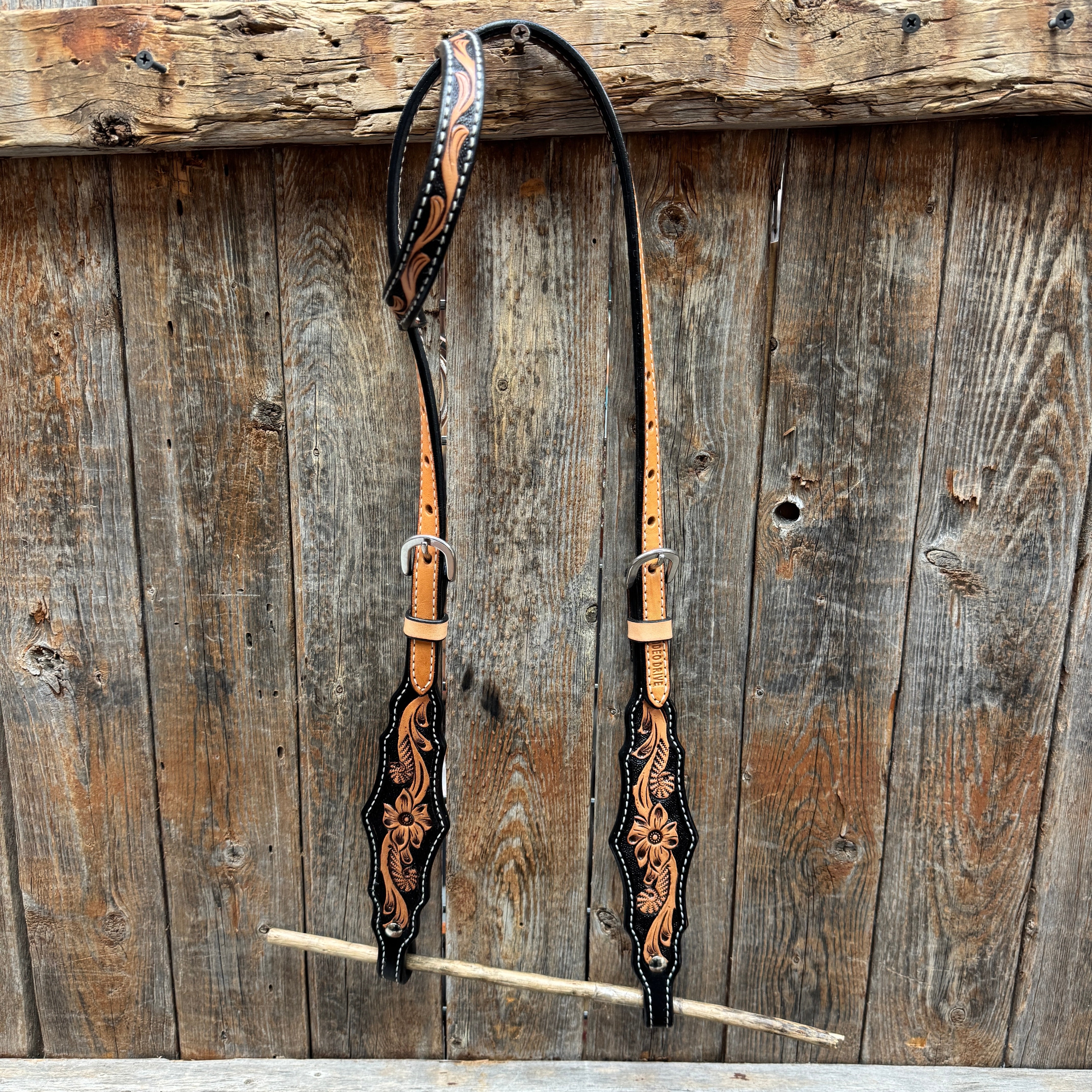 Two Tone Floral Triangle / Gladiator Browband/ One Ear Breastcollar Tack Set