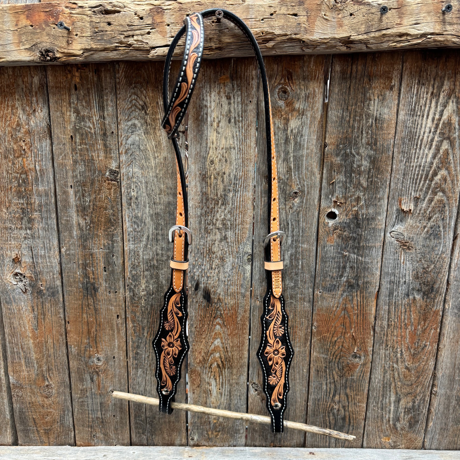 Two Tone Floral Triangle / Gladiator Browband/ One Ear Breastcollar Tack Set