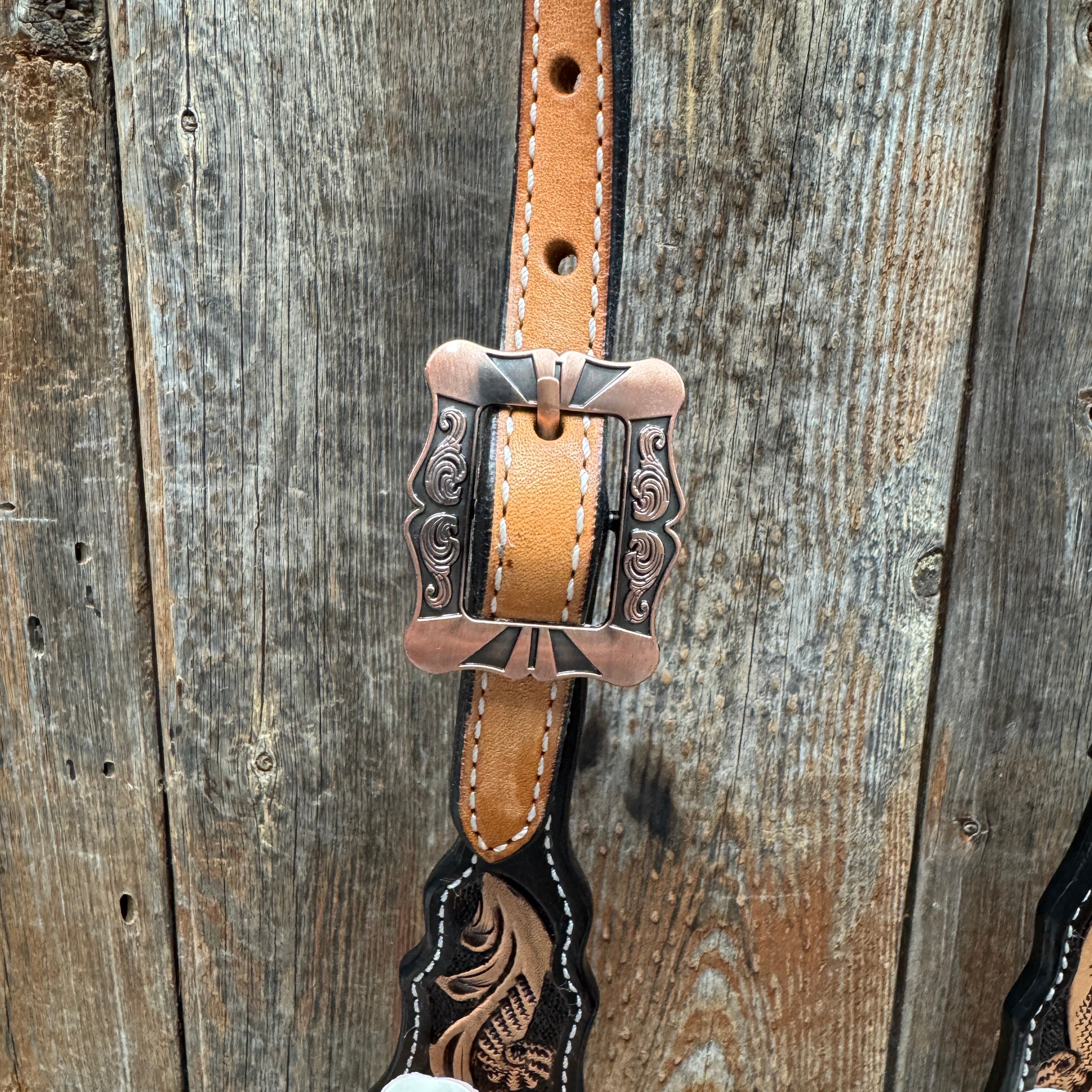 Two Tone Floral Triangle White Rose One Ear / Gladiator Breastcollar Tack Set #OEBC534