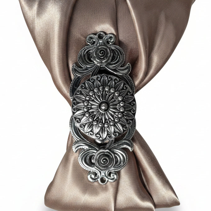 Antique Silver Floral Pinwheel Western Concho W227