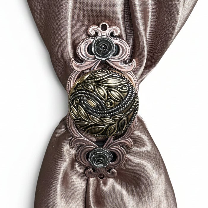 Golden Leaf Western Concho W256