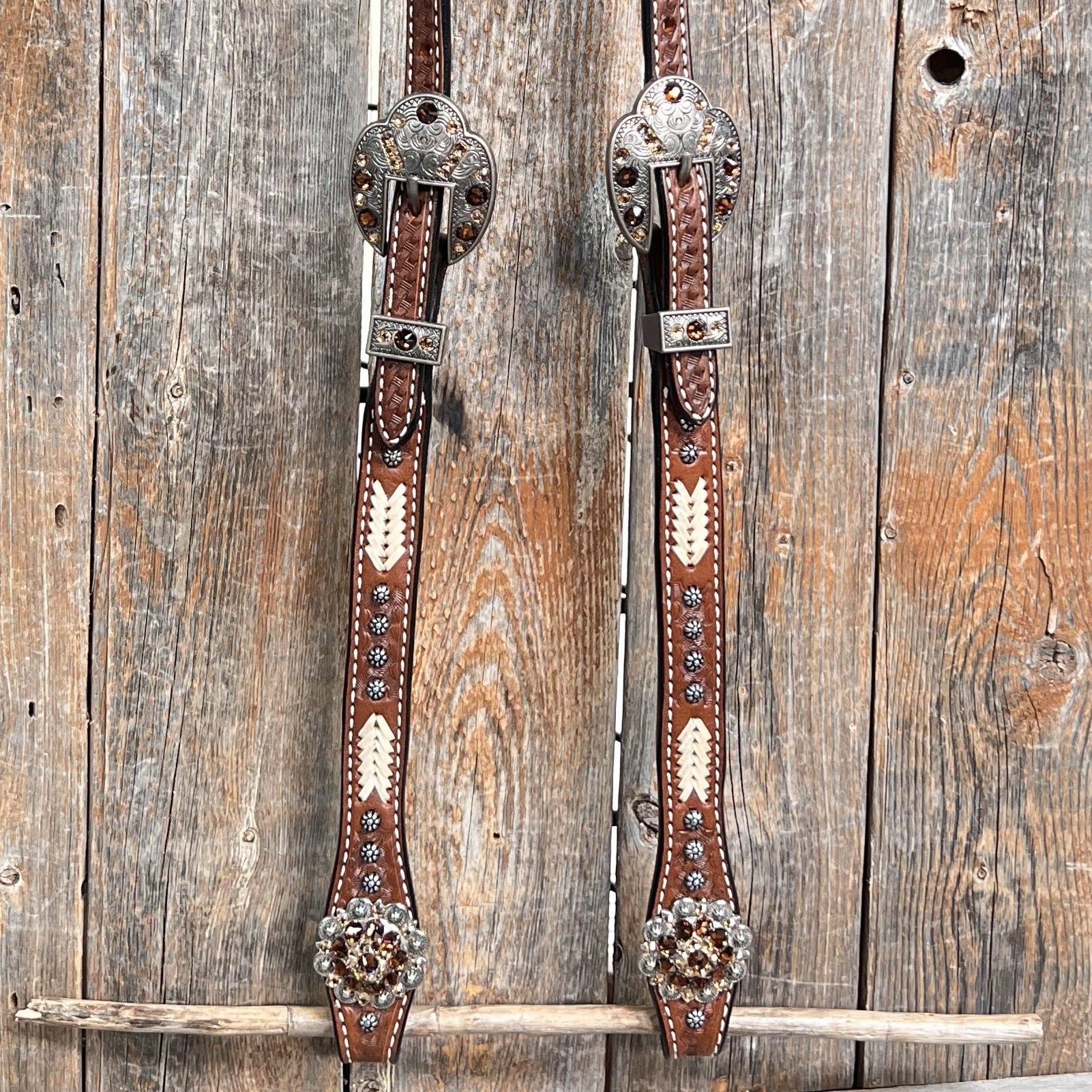Rawhide Topaz/Champagne One Ear and Breastcollar Tack Set #OEBC585