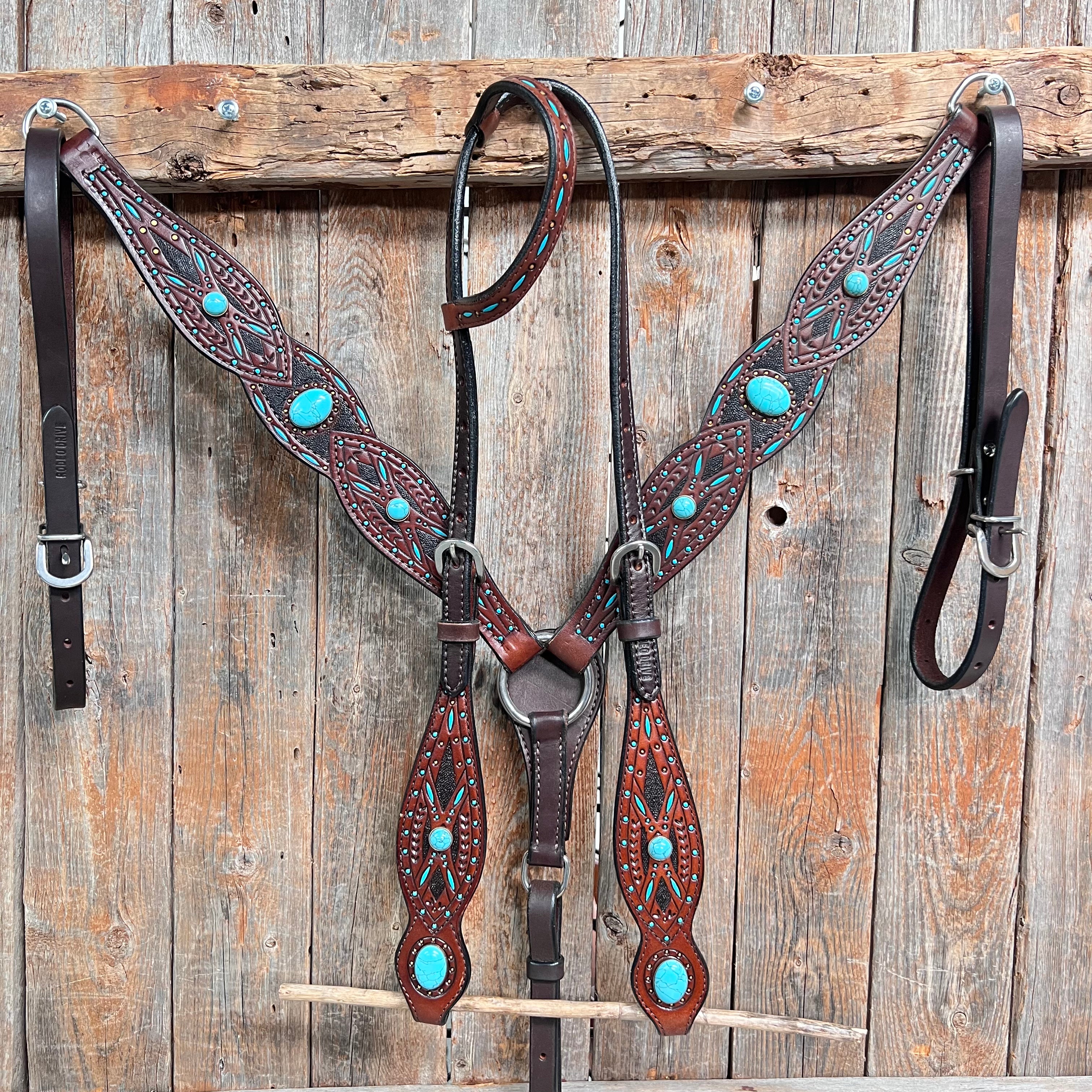 Dark Oil Hand Painted Turquoise Cabochons One Ear and Breastcollar Tack Set #OEBC584