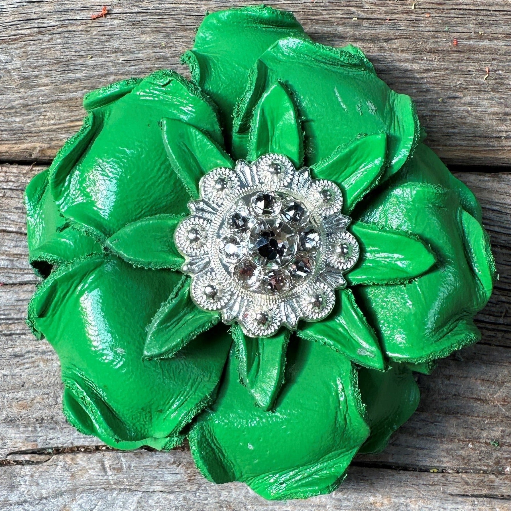 Neon Green Gardenia Flower With Bright Silver Clear 1