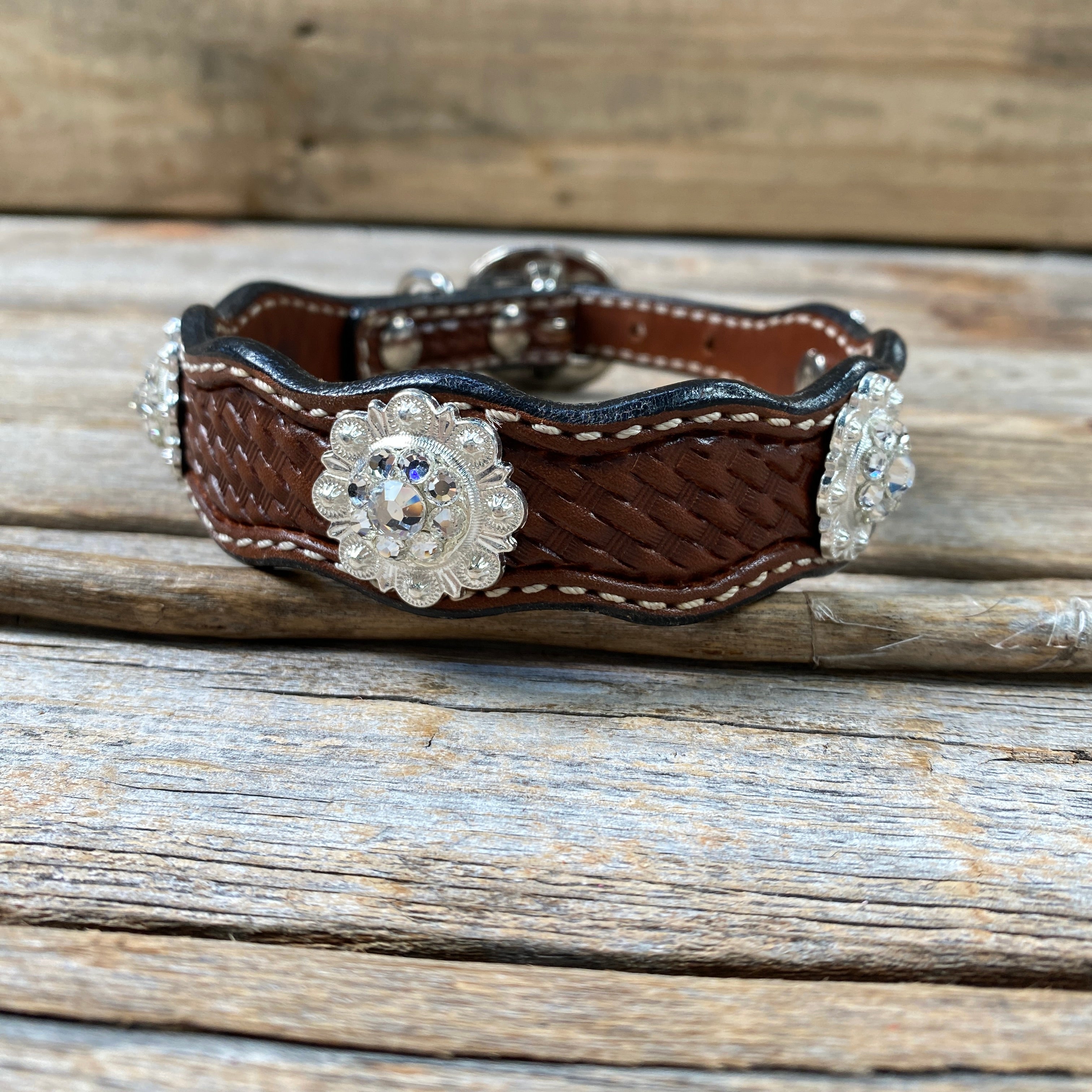 Leather Dog Collar With Bright Silver Clear Conchos 10