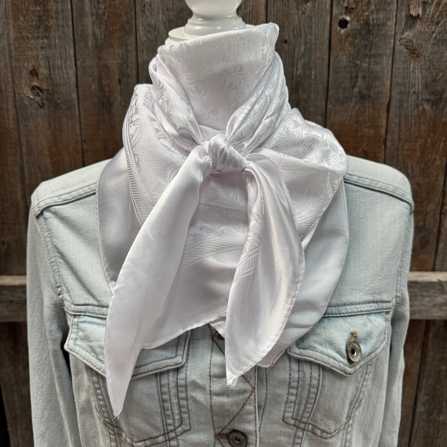 35X35" White Jacquard Wild Rag / Scarf WR4083