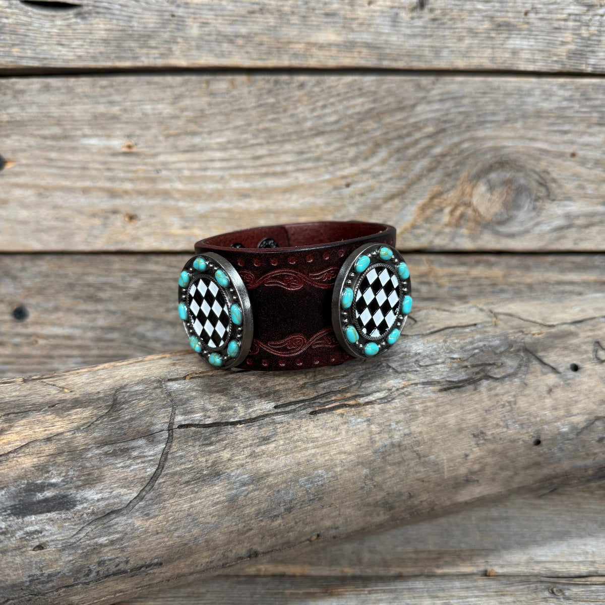 Antique Silver Checkered Leather Bracelet LB116