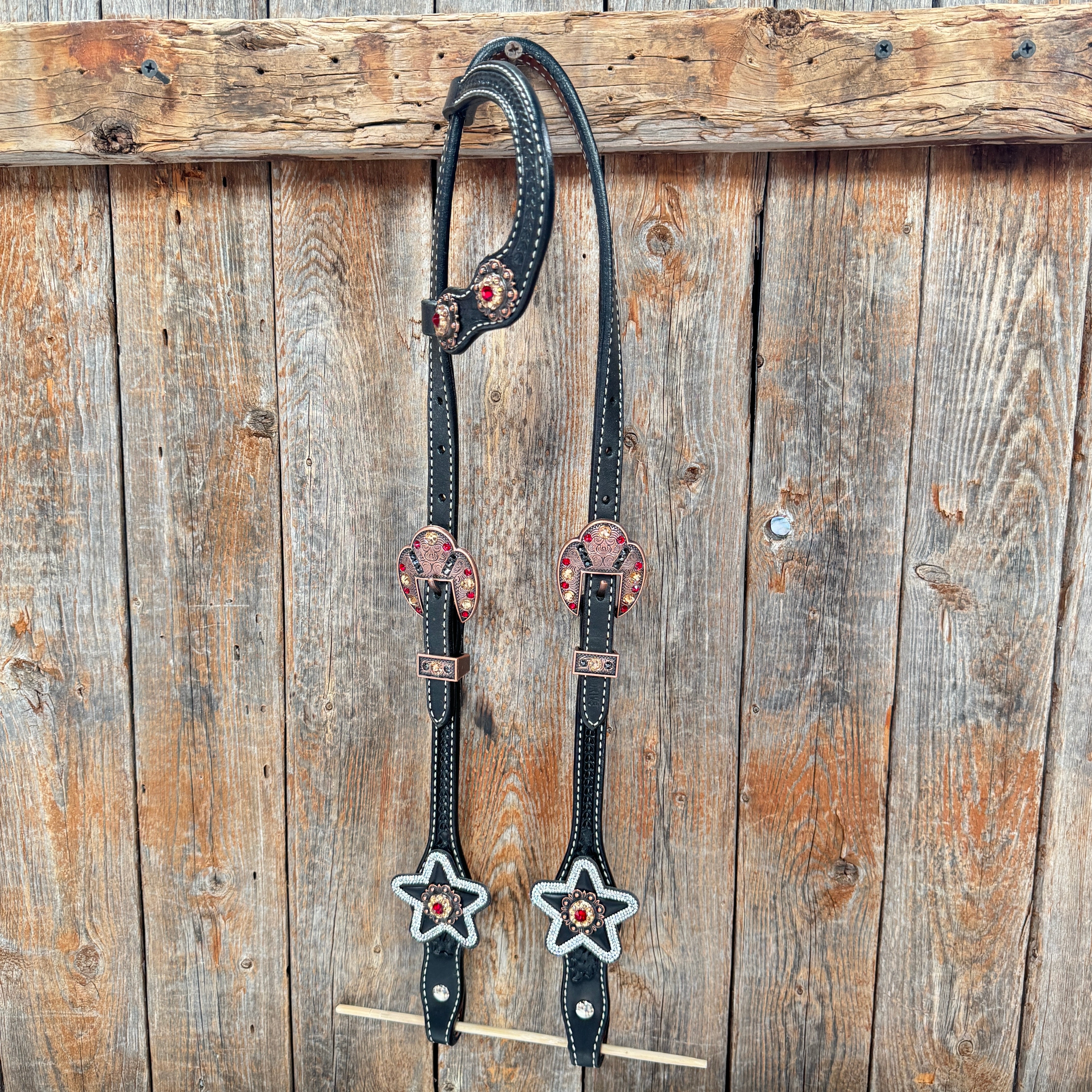 Black Basketweave Red and Copper One Ear Tack Set  #OEBC662