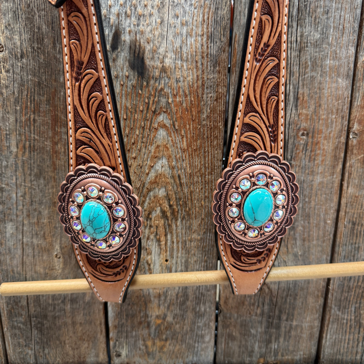 Light Oil Buckaroo Roper Copper and Turquoise One Ear & Breastcollar Tack Set #OEBC533